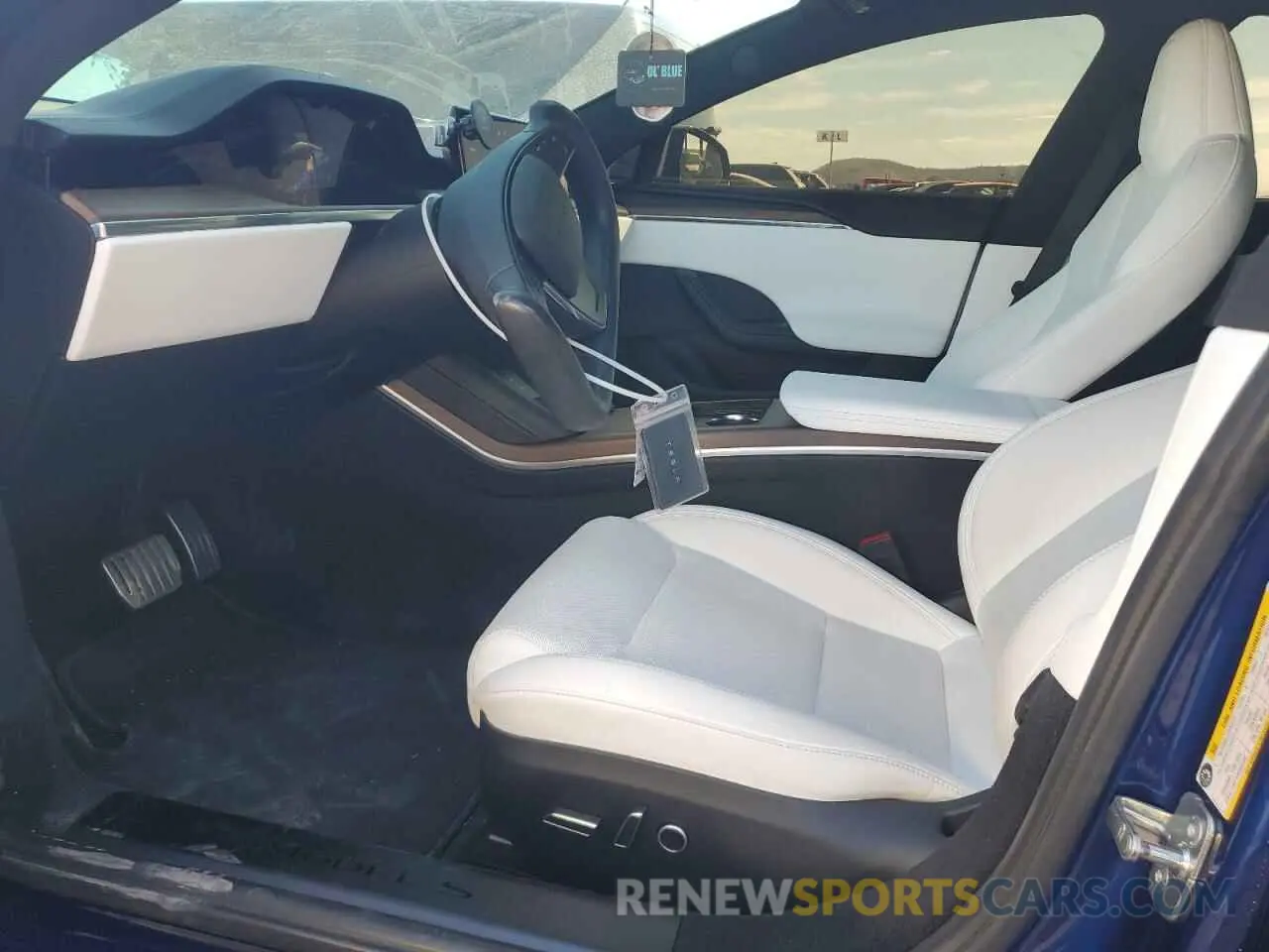 7 Photograph of a damaged car 5YJSA1E57PF498760 TESLA MODEL S 2023
