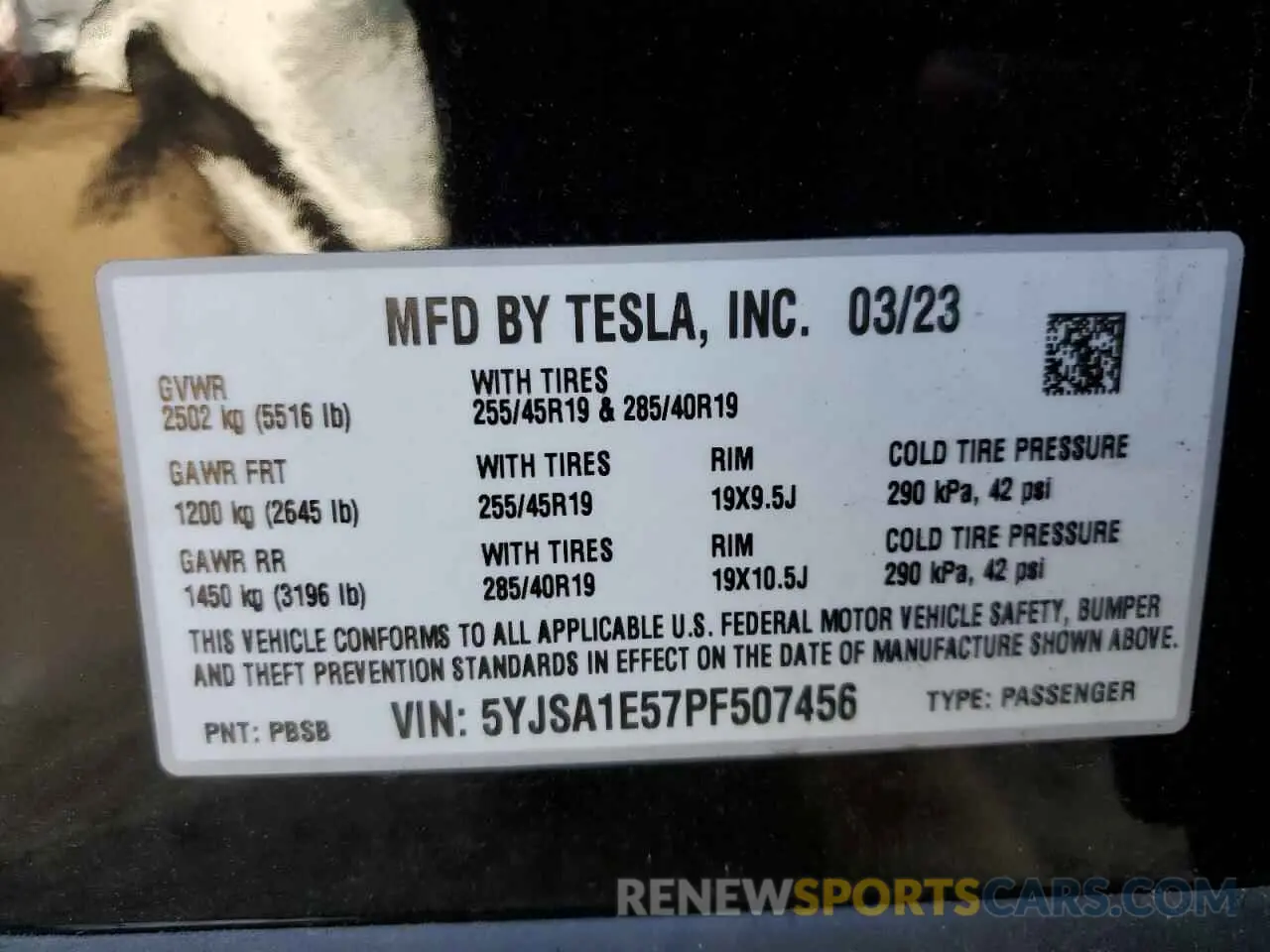 14 Photograph of a damaged car 5YJSA1E57PF507456 TESLA MODEL S 2023