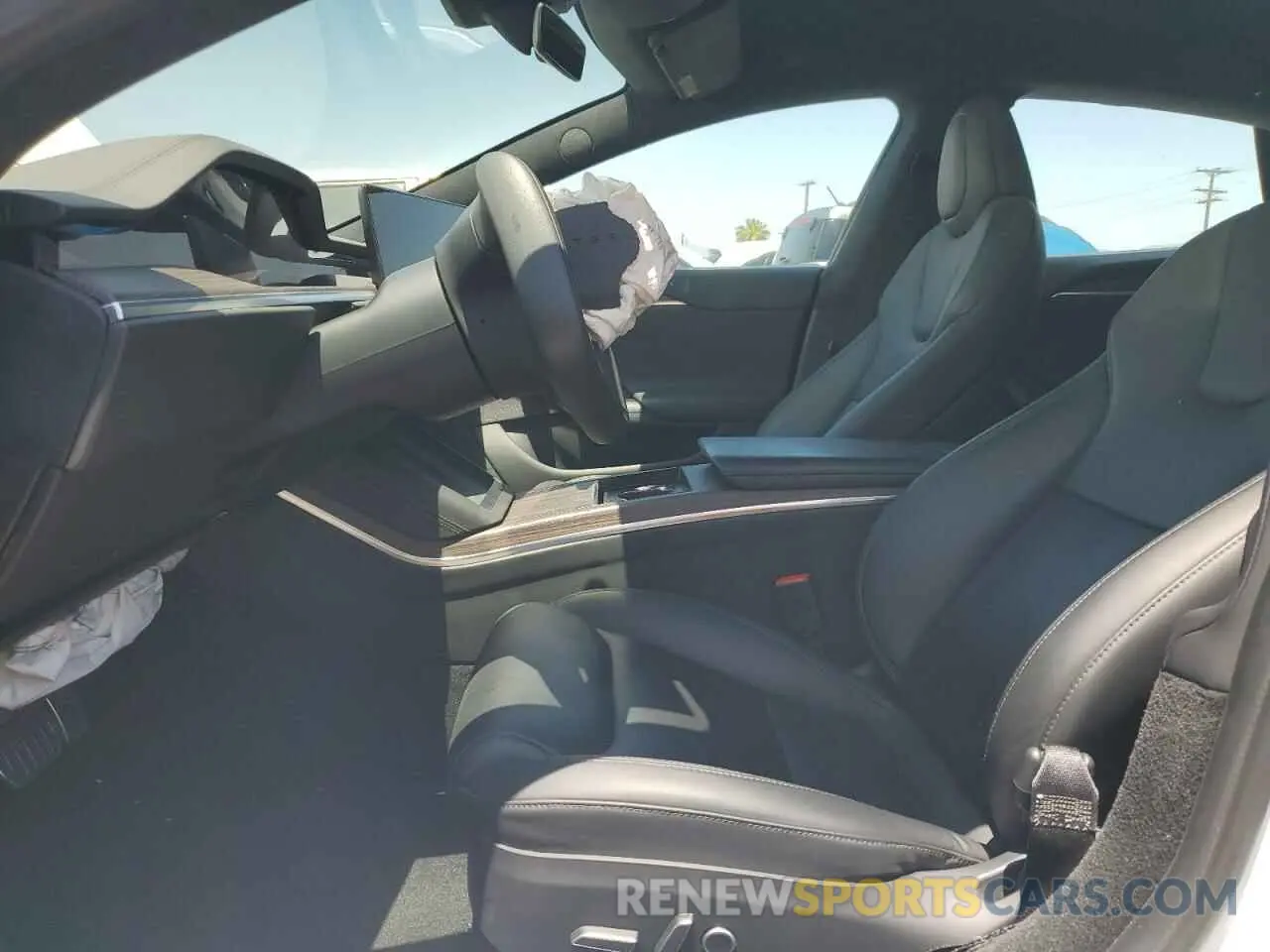 7 Photograph of a damaged car 5YJSA1E58PF500032 TESLA MODEL S 2023