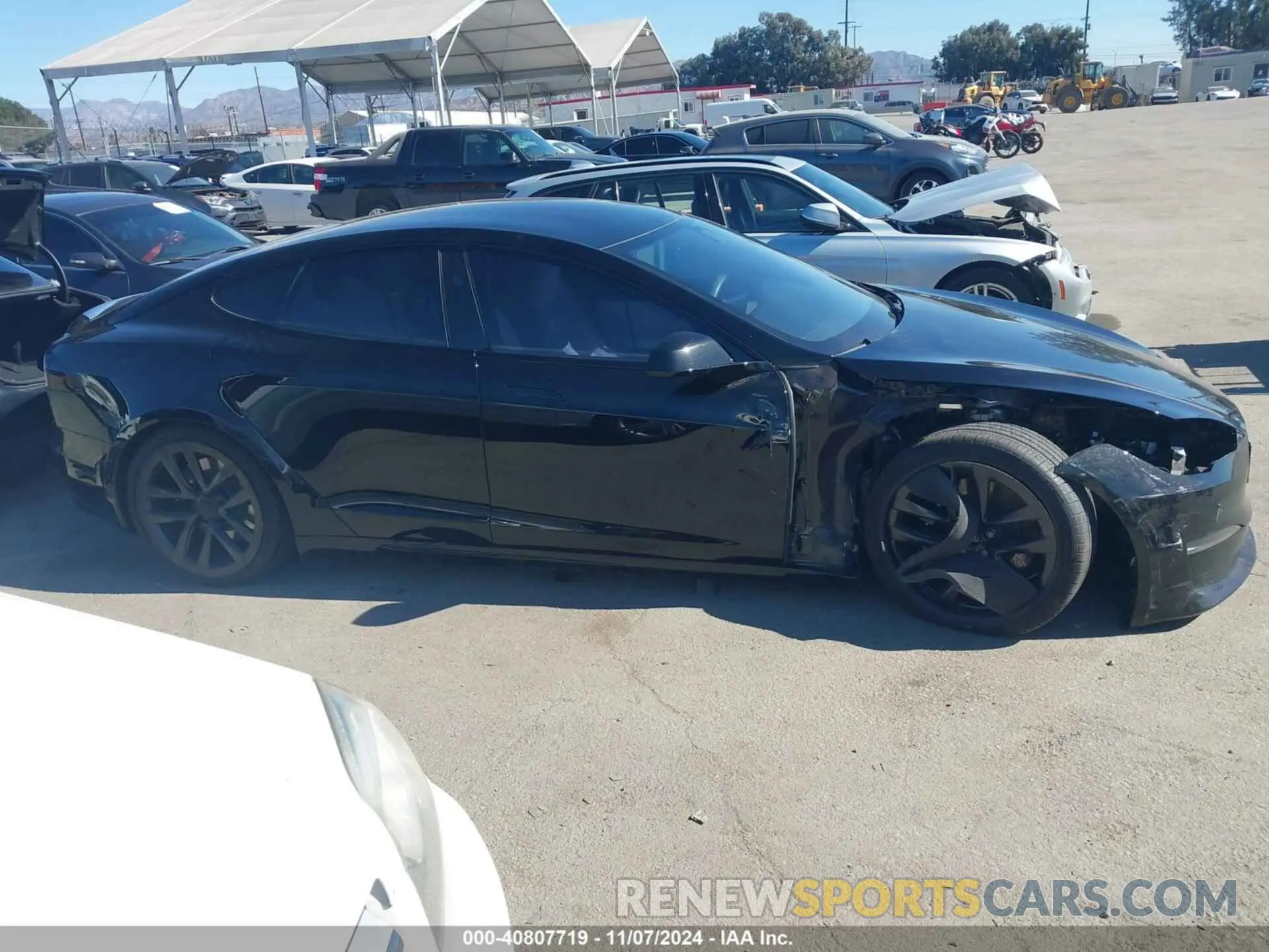 14 Photograph of a damaged car 5YJSA1E58PF522757 TESLA MODEL S 2023