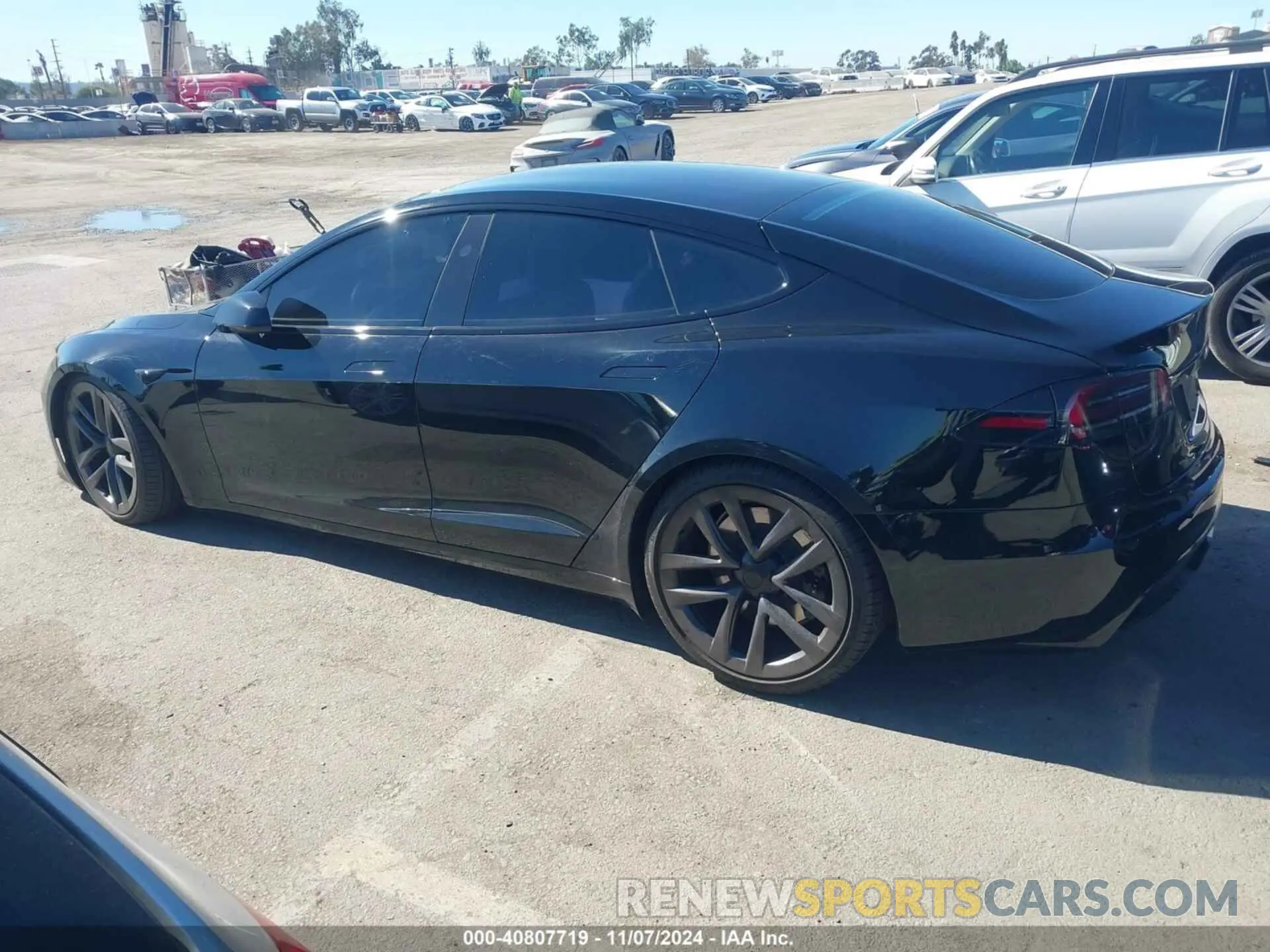 15 Photograph of a damaged car 5YJSA1E58PF522757 TESLA MODEL S 2023