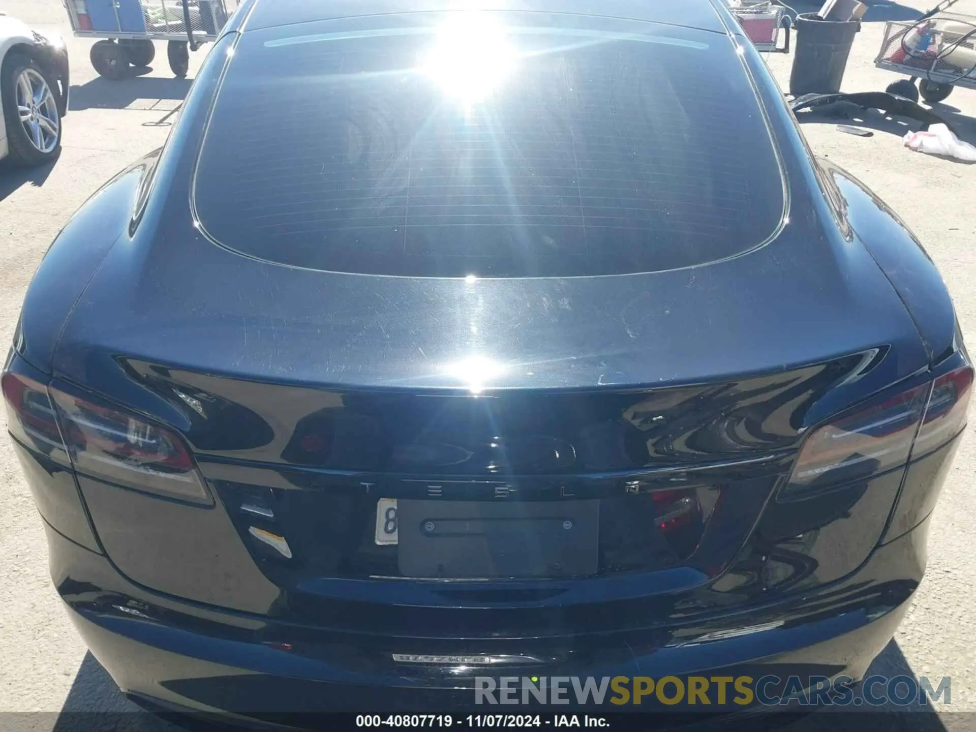 17 Photograph of a damaged car 5YJSA1E58PF522757 TESLA MODEL S 2023