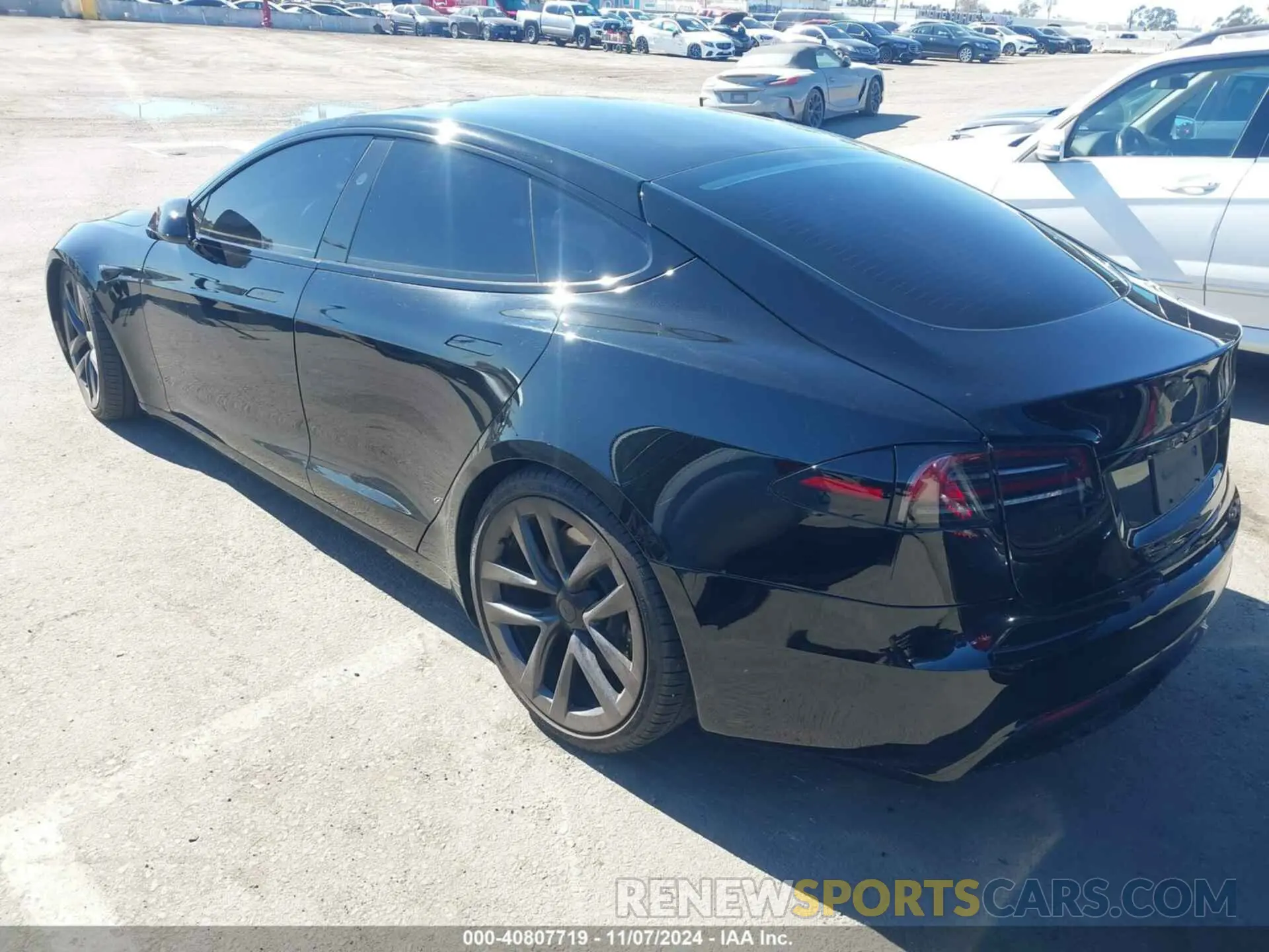 3 Photograph of a damaged car 5YJSA1E58PF522757 TESLA MODEL S 2023