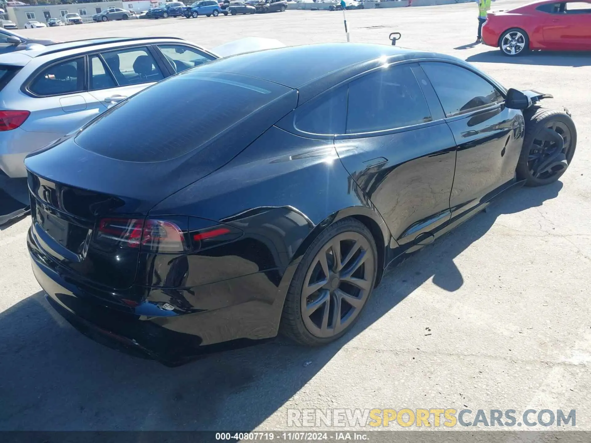 4 Photograph of a damaged car 5YJSA1E58PF522757 TESLA MODEL S 2023