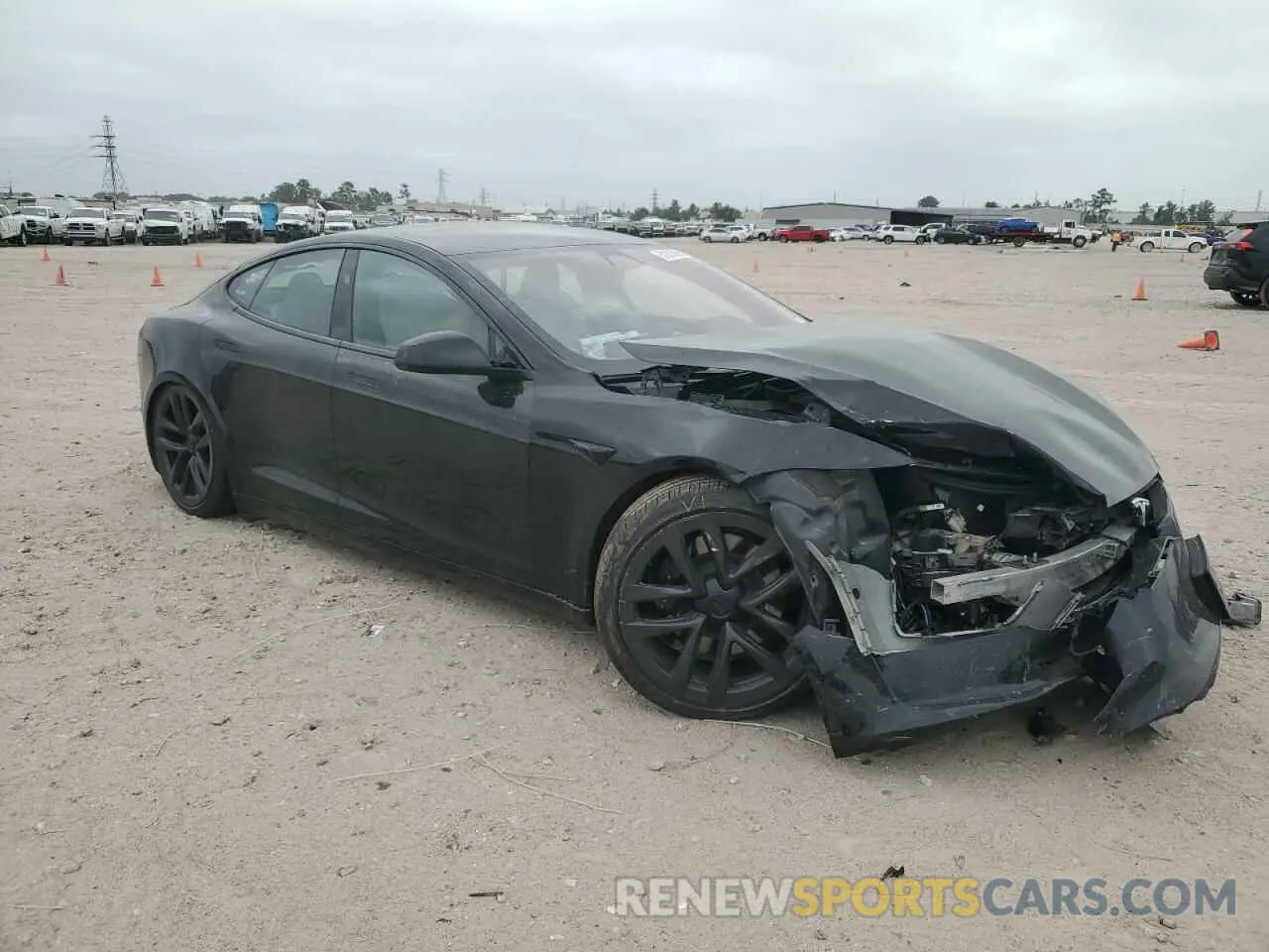 4 Photograph of a damaged car 5YJSA1E58PF531166 TESLA MODEL S 2023