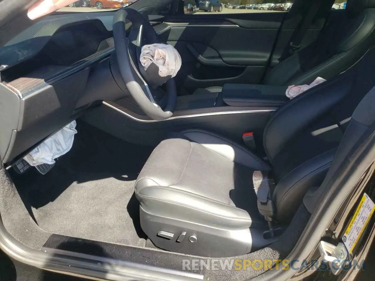 7 Photograph of a damaged car 5YJSA1E59PF526333 TESLA MODEL S 2023