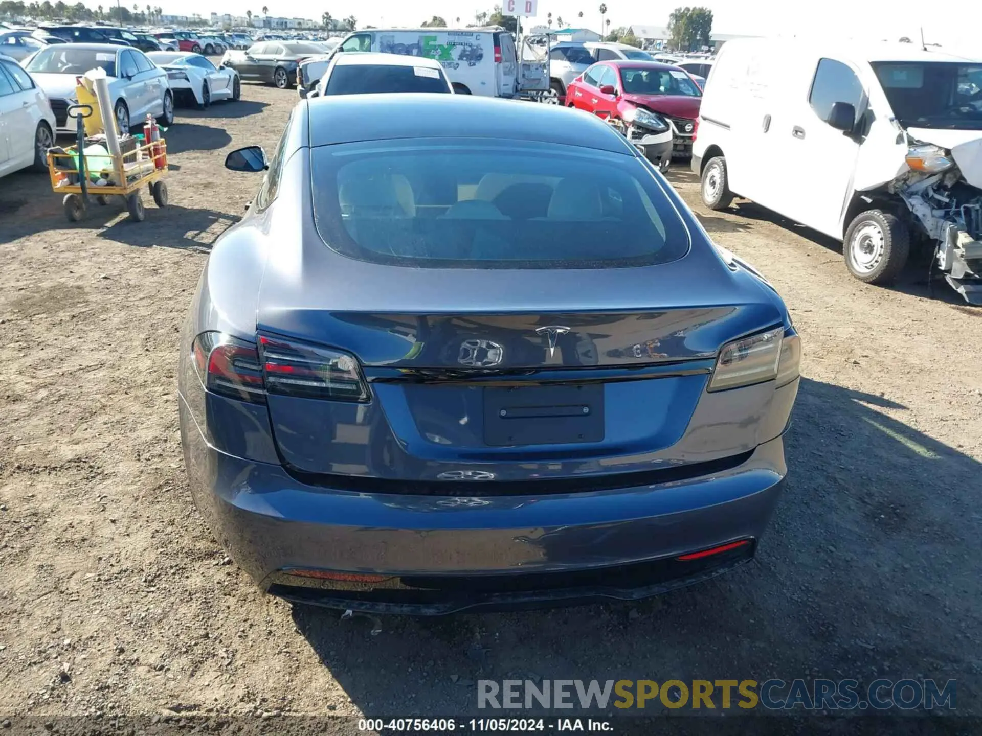 17 Photograph of a damaged car 5YJSA1E5XPF500341 TESLA MODEL S 2023