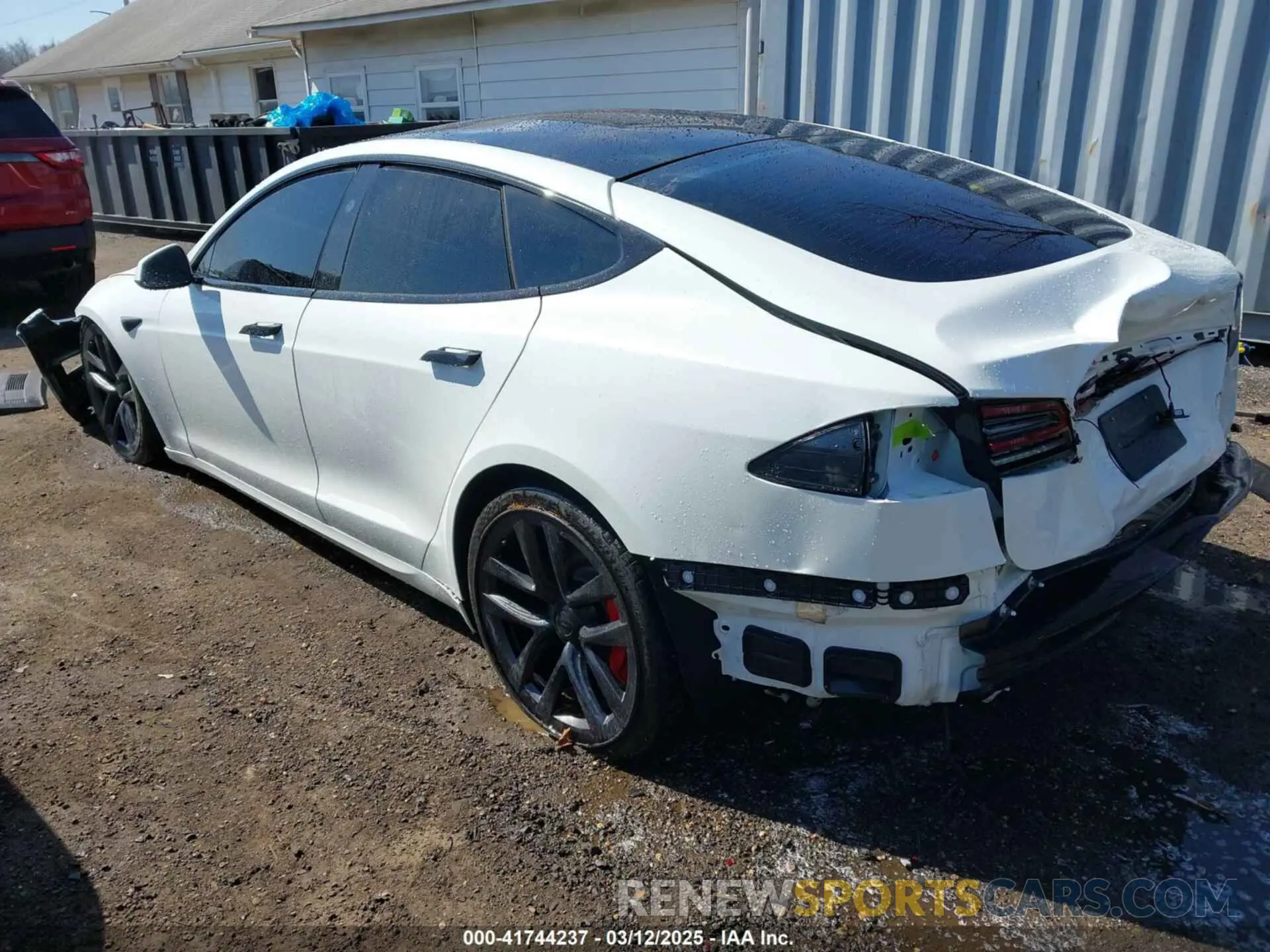 6 Photograph of a damaged car 5YJSA1E60PF518405 TESLA MODEL S 2023