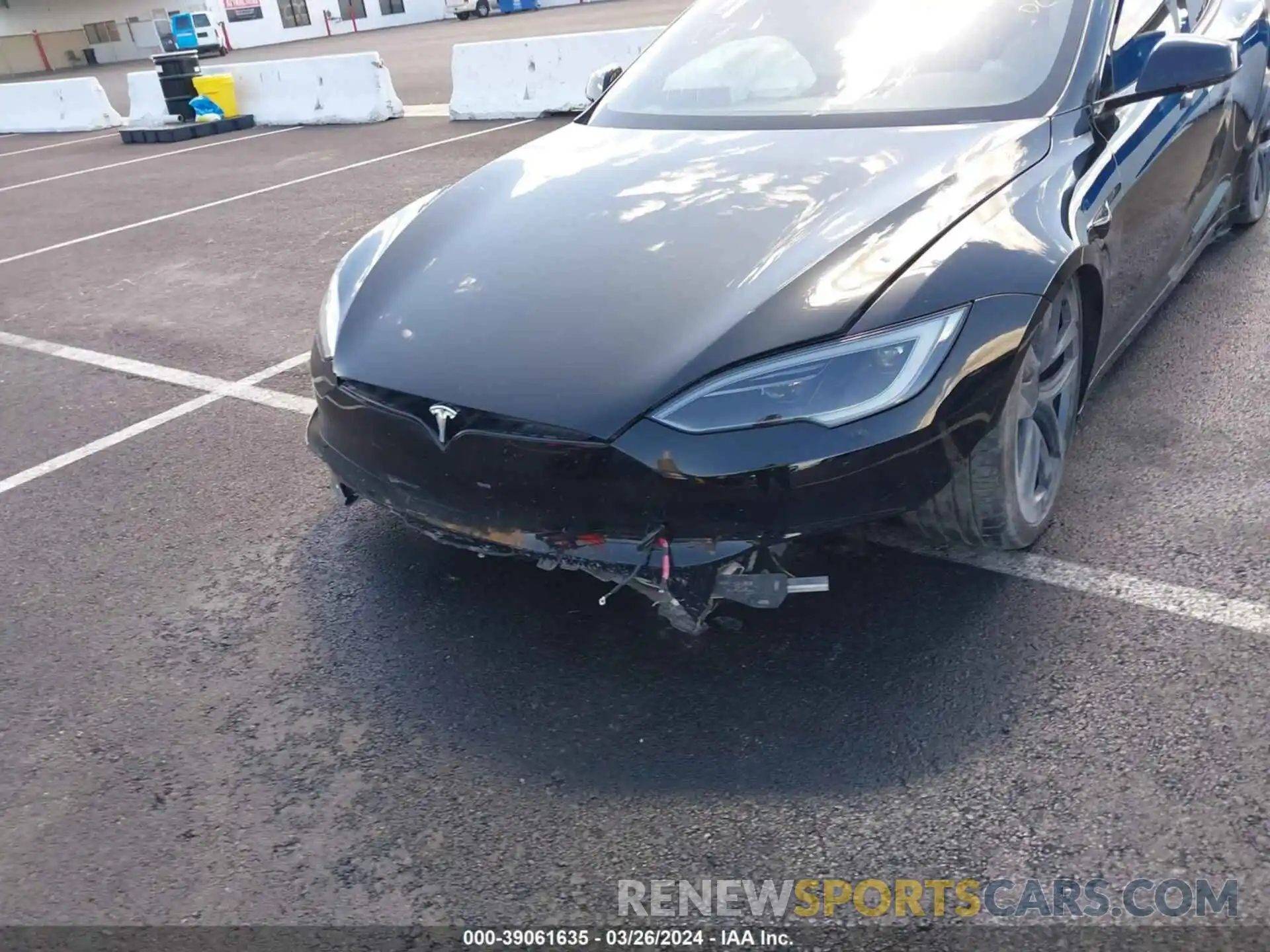 6 Photograph of a damaged car 5YJSA1E61PF507140 TESLA MODEL S 2023