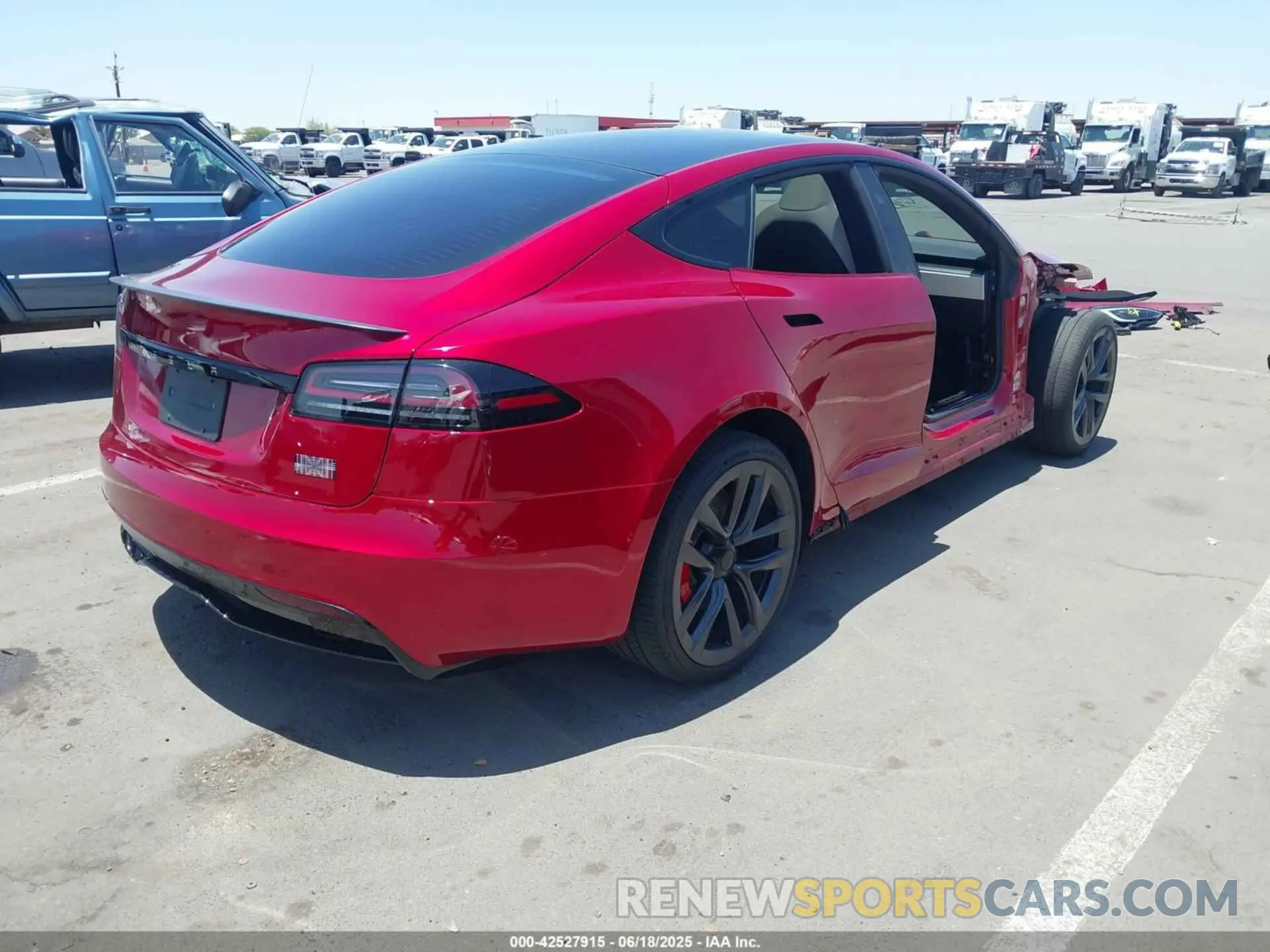 4 Photograph of a damaged car 5YJSA1E62PF510449 TESLA MODEL S 2023