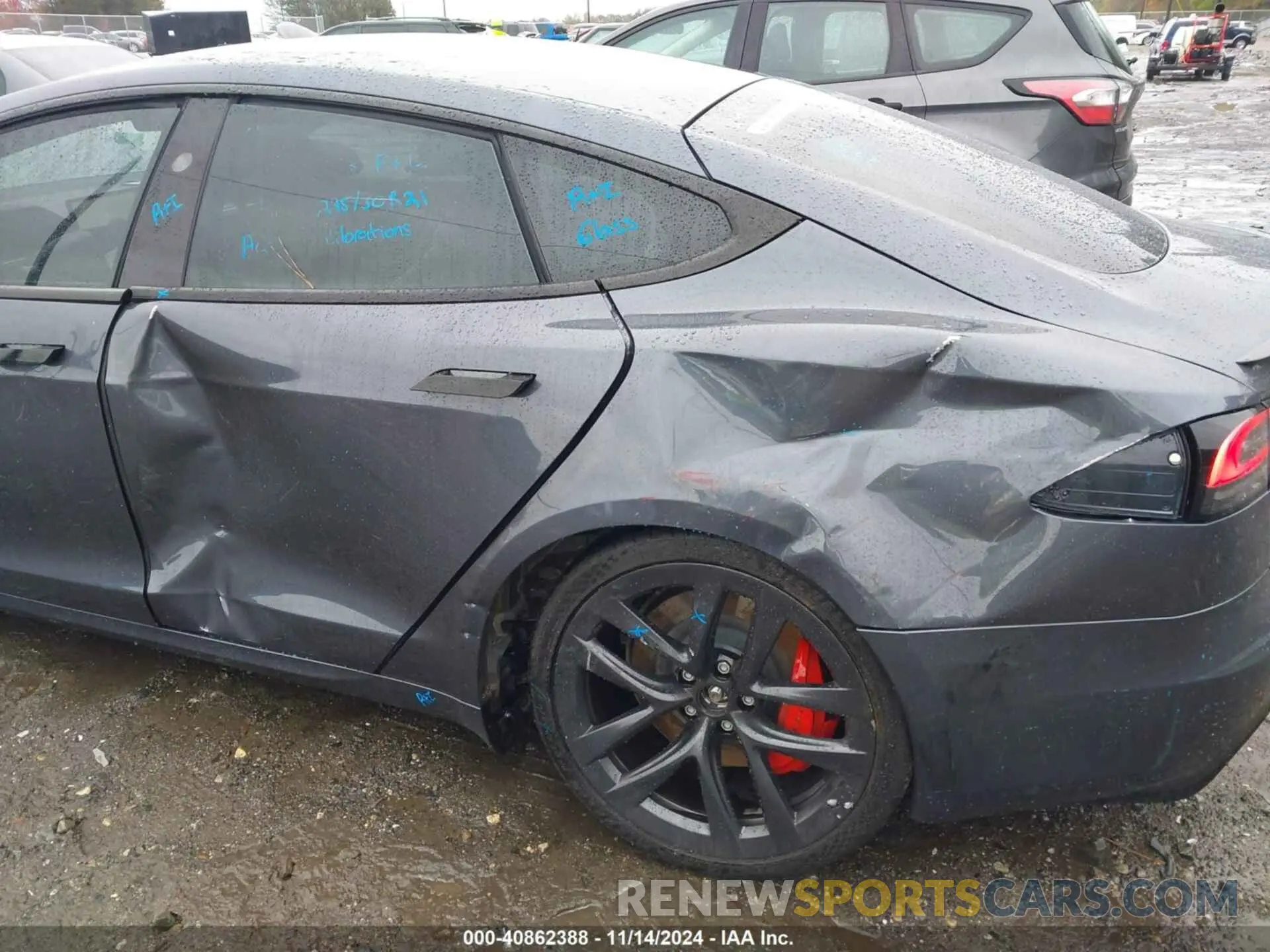 6 Photograph of a damaged car 5YJSA1E63PF502862 TESLA MODEL S 2023