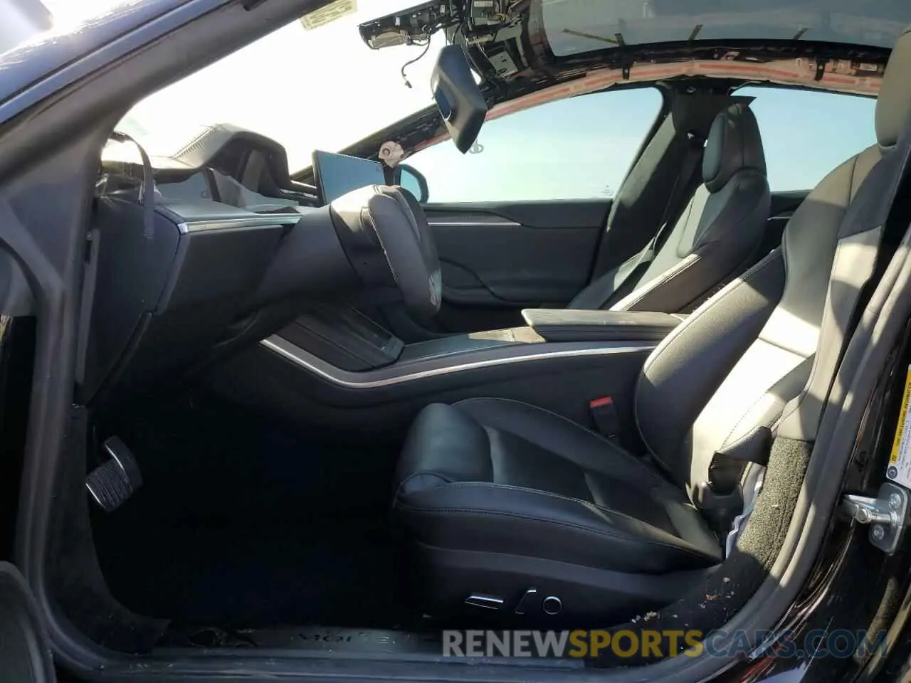 7 Photograph of a damaged car 5YJSA1E63PF505177 TESLA MODEL S 2023