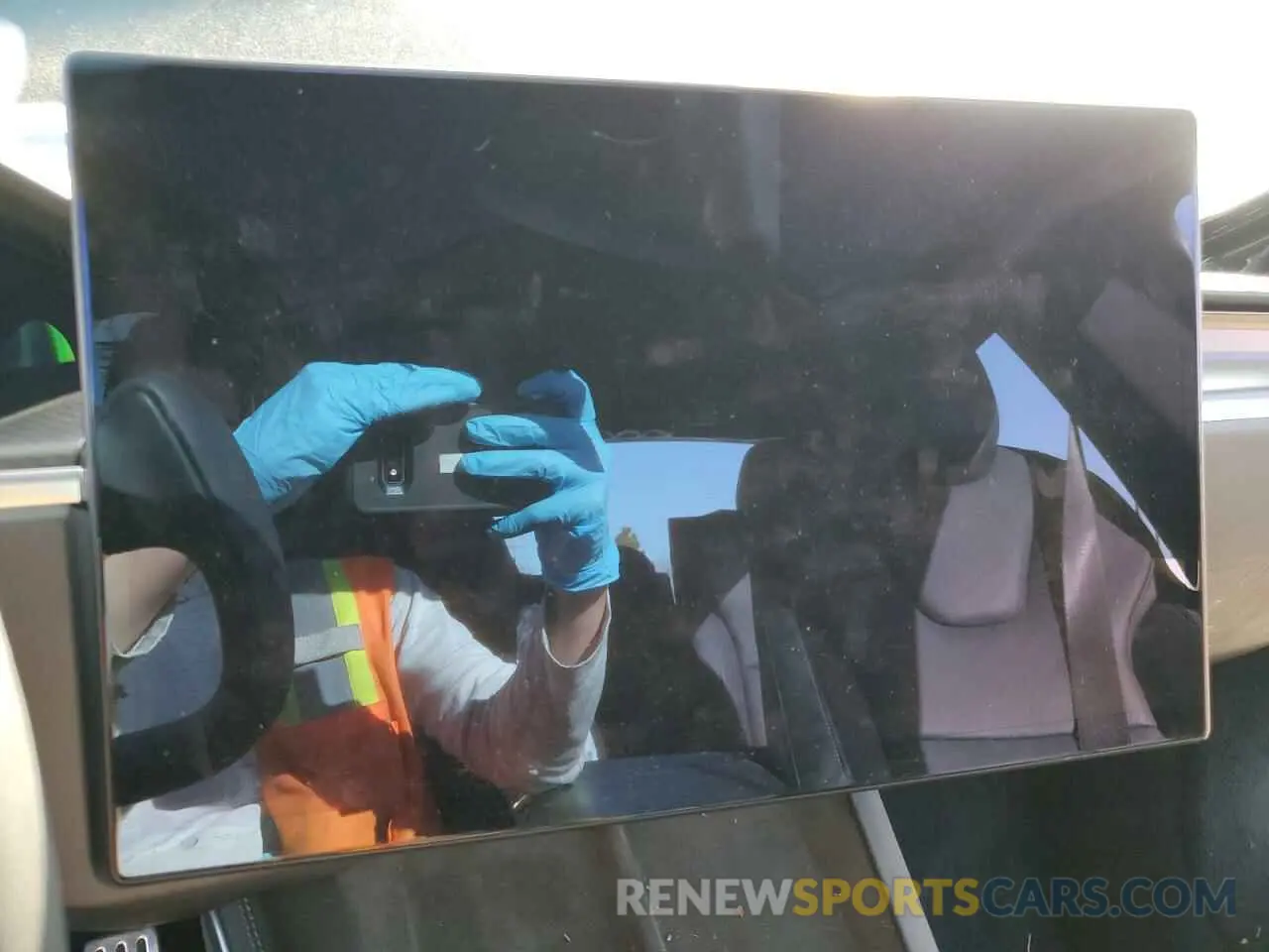9 Photograph of a damaged car 5YJSA1E63PF505177 TESLA MODEL S 2023