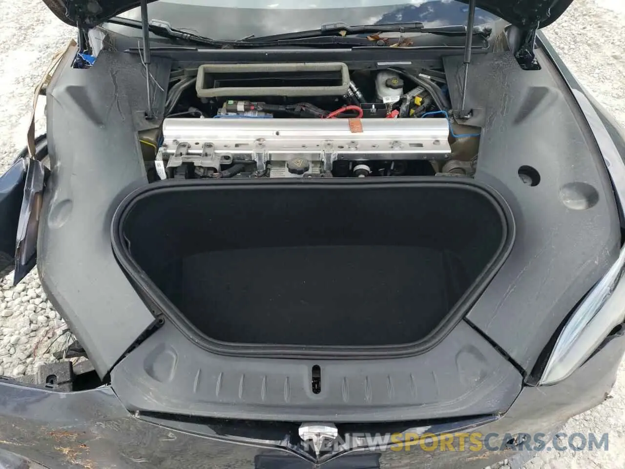 11 Photograph of a damaged car 5YJSA1E63PF507138 TESLA MODEL S 2023