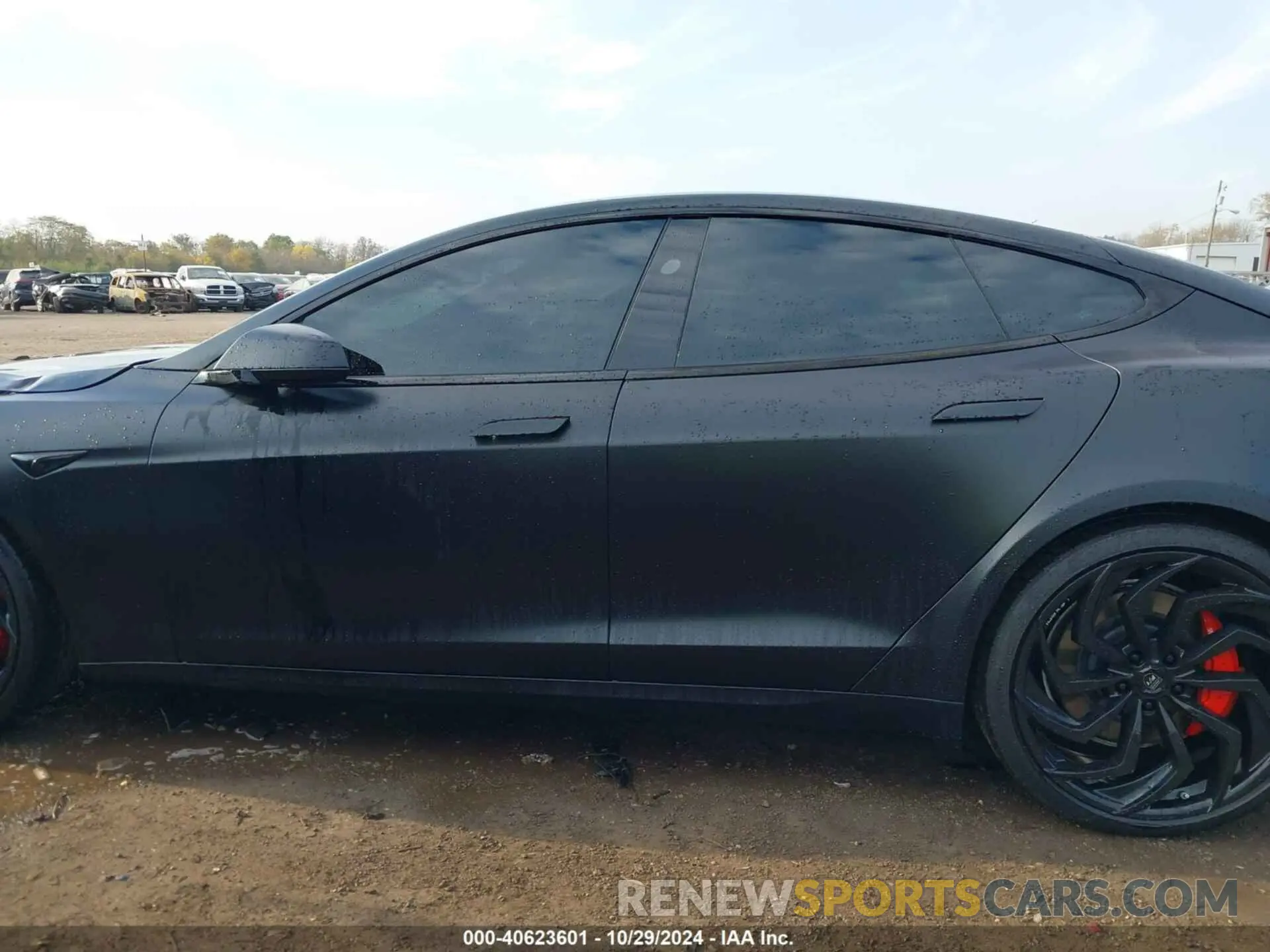 14 Photograph of a damaged car 5YJSA1E63PF530774 TESLA MODEL S 2023