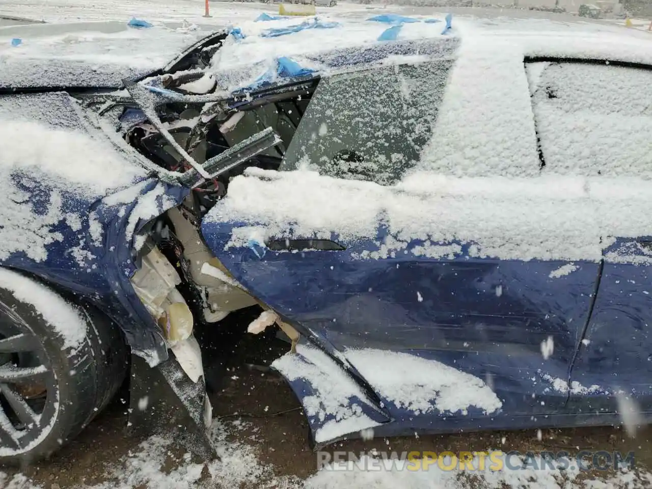 10 Photograph of a damaged car 5YJSA1E64PF520836 TESLA MODEL S 2023