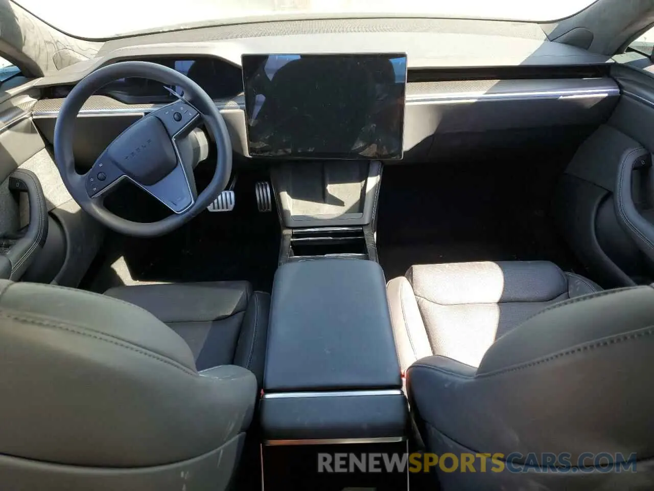 8 Photograph of a damaged car 5YJSA1E64PF524207 TESLA MODEL S 2023