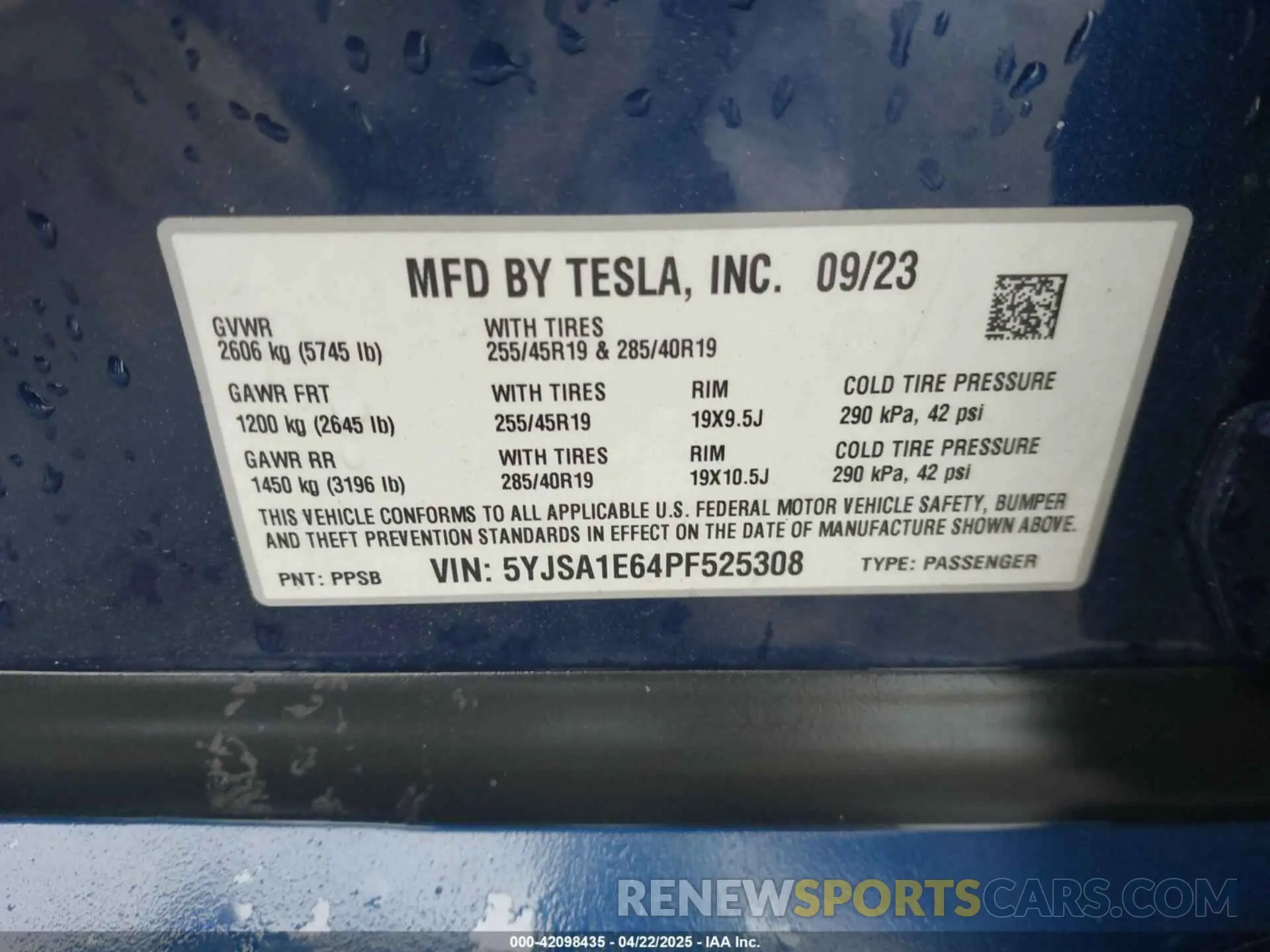 9 Photograph of a damaged car 5YJSA1E64PF525308 TESLA MODEL S 2023