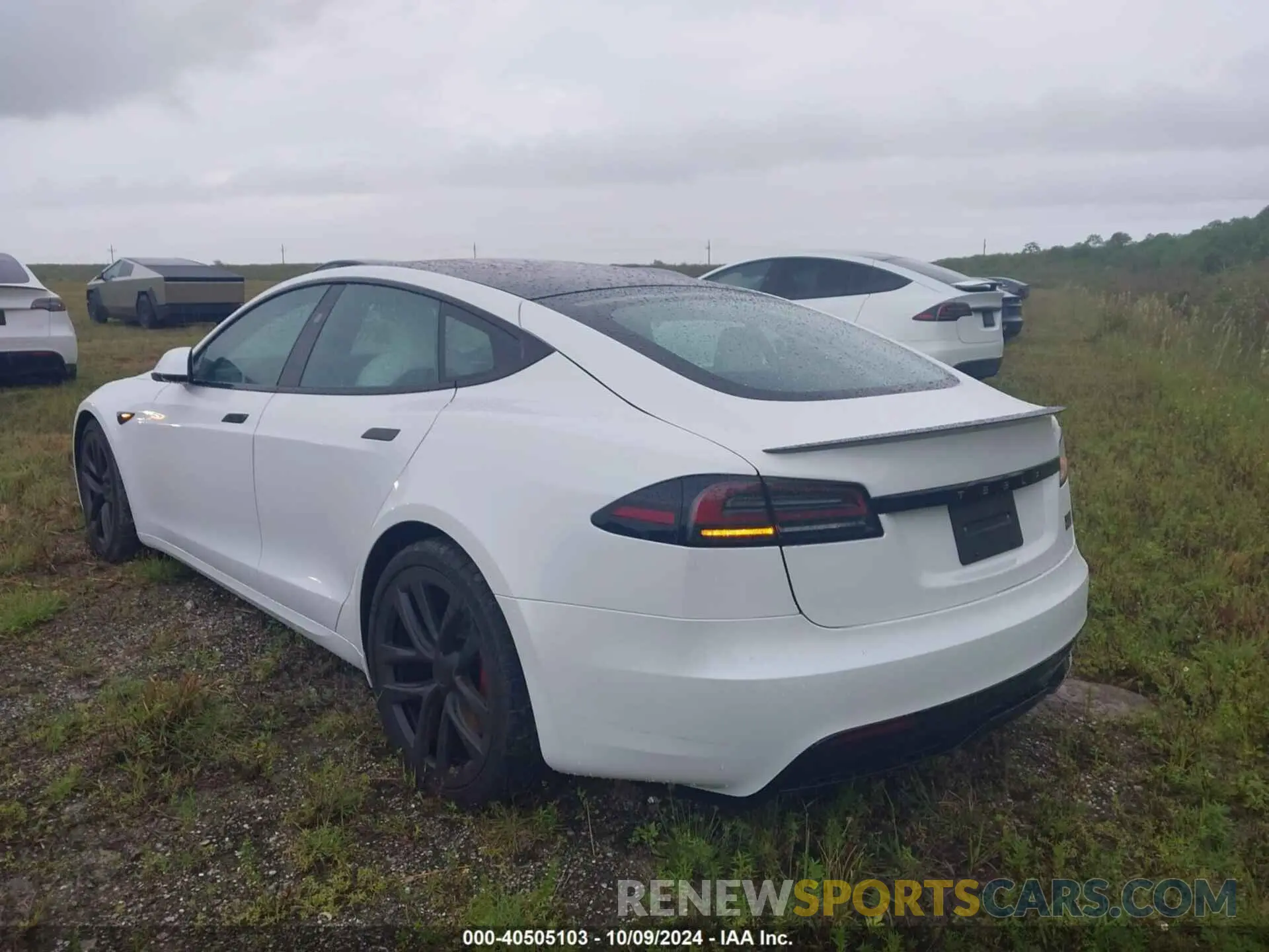3 Photograph of a damaged car 5YJSA1E65PF528105 TESLA MODEL S 2023