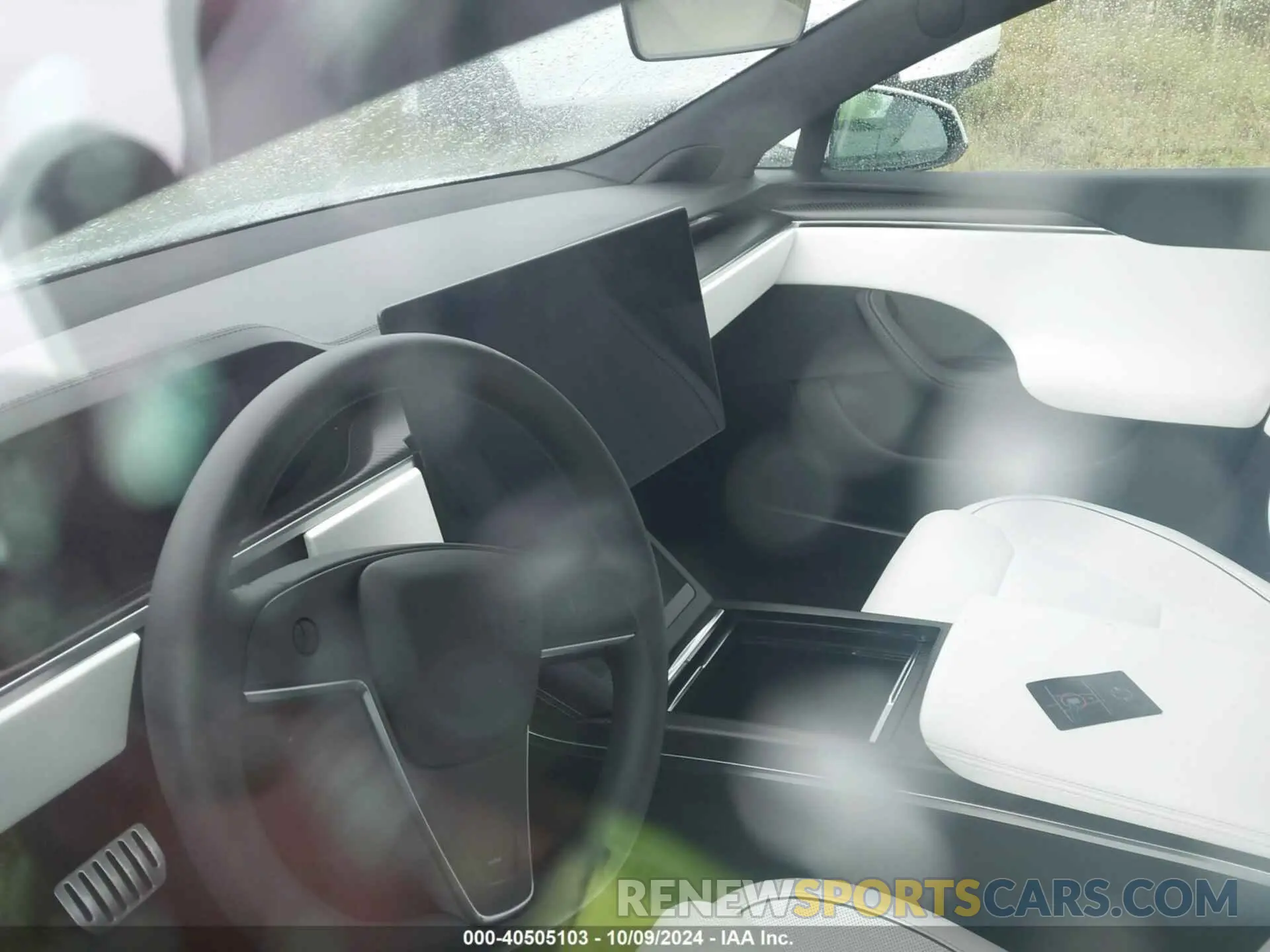 7 Photograph of a damaged car 5YJSA1E65PF528105 TESLA MODEL S 2023