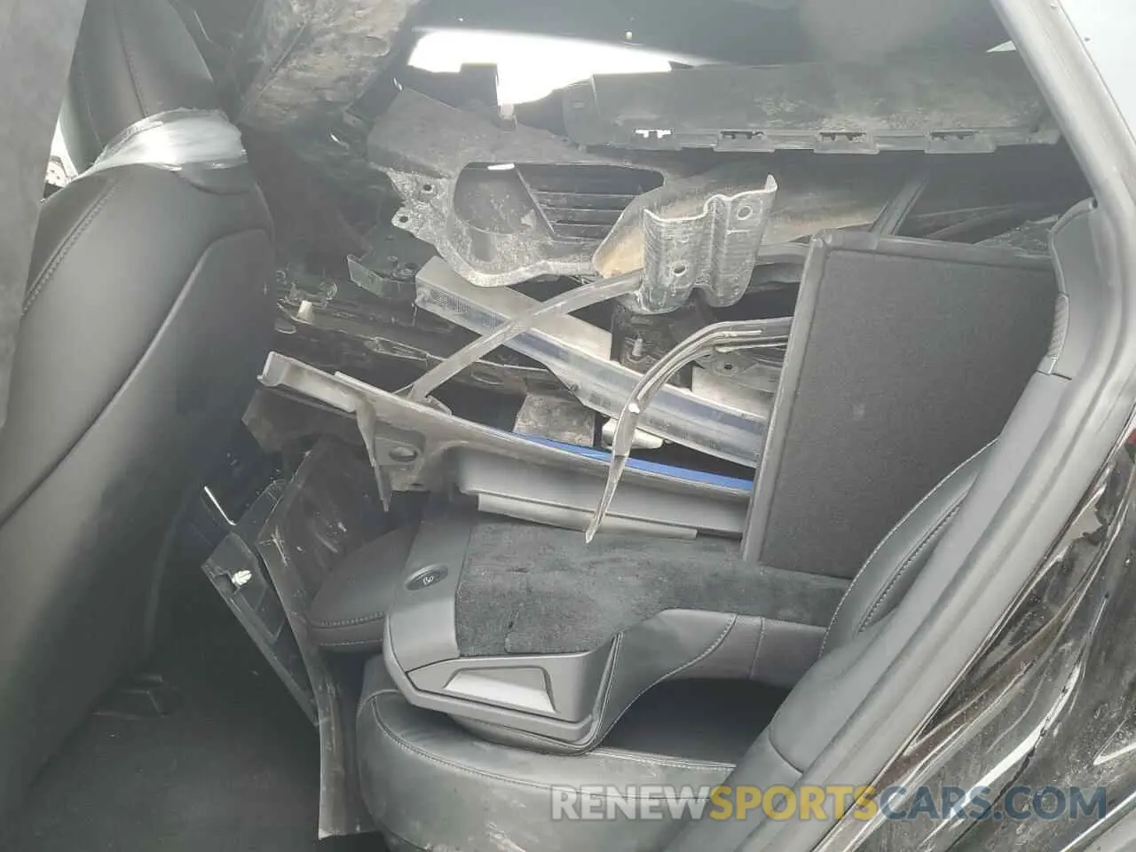 10 Photograph of a damaged car 5YJSA1E66PF502841 TESLA MODEL S 2023