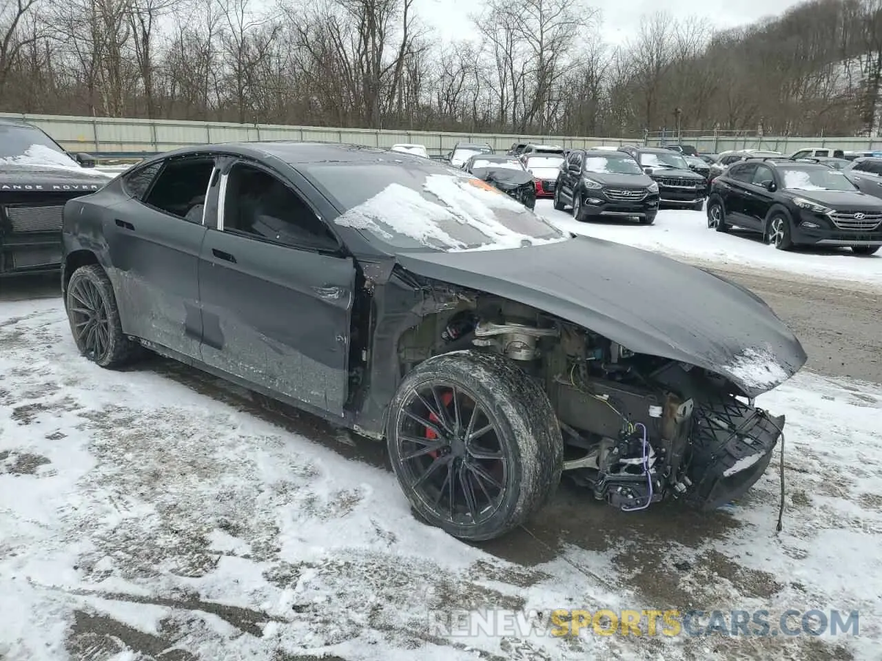 4 Photograph of a damaged car 5YJSA1E66PF502841 TESLA MODEL S 2023