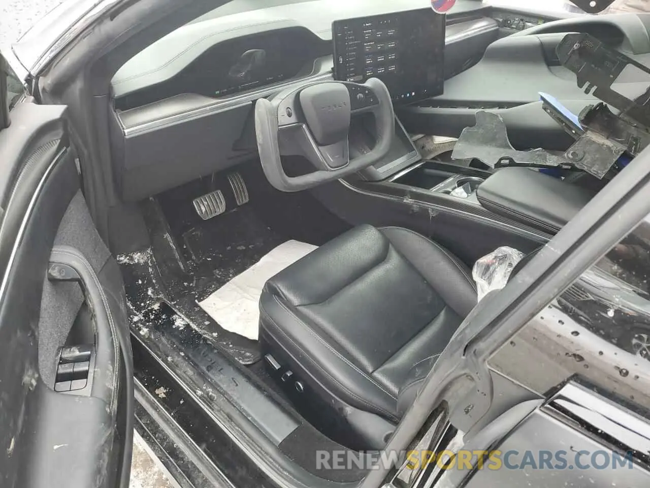 8 Photograph of a damaged car 5YJSA1E66PF502841 TESLA MODEL S 2023