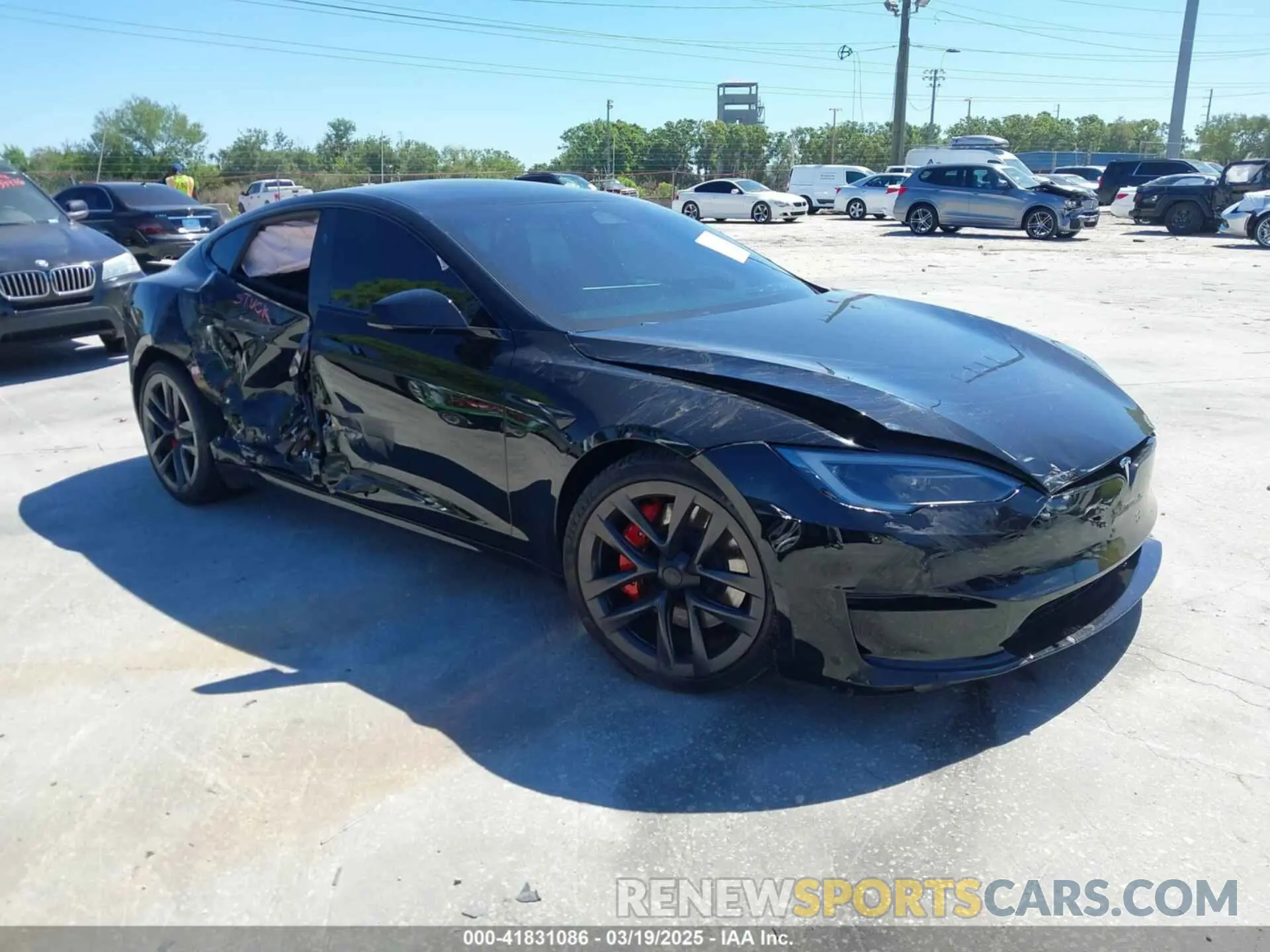 1 Photograph of a damaged car 5YJSA1E67PF528171 TESLA MODEL S 2023