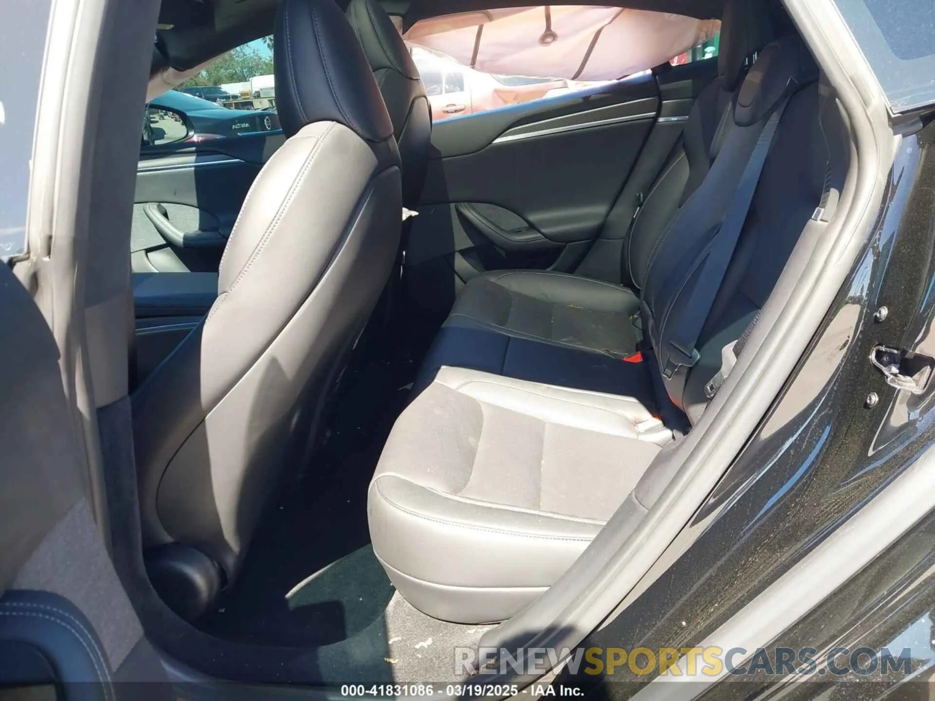 8 Photograph of a damaged car 5YJSA1E67PF528171 TESLA MODEL S 2023