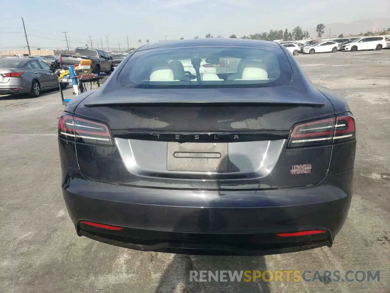 6 Photograph of a damaged car 5YJSA1E67PF528820 TESLA MODEL S 2023