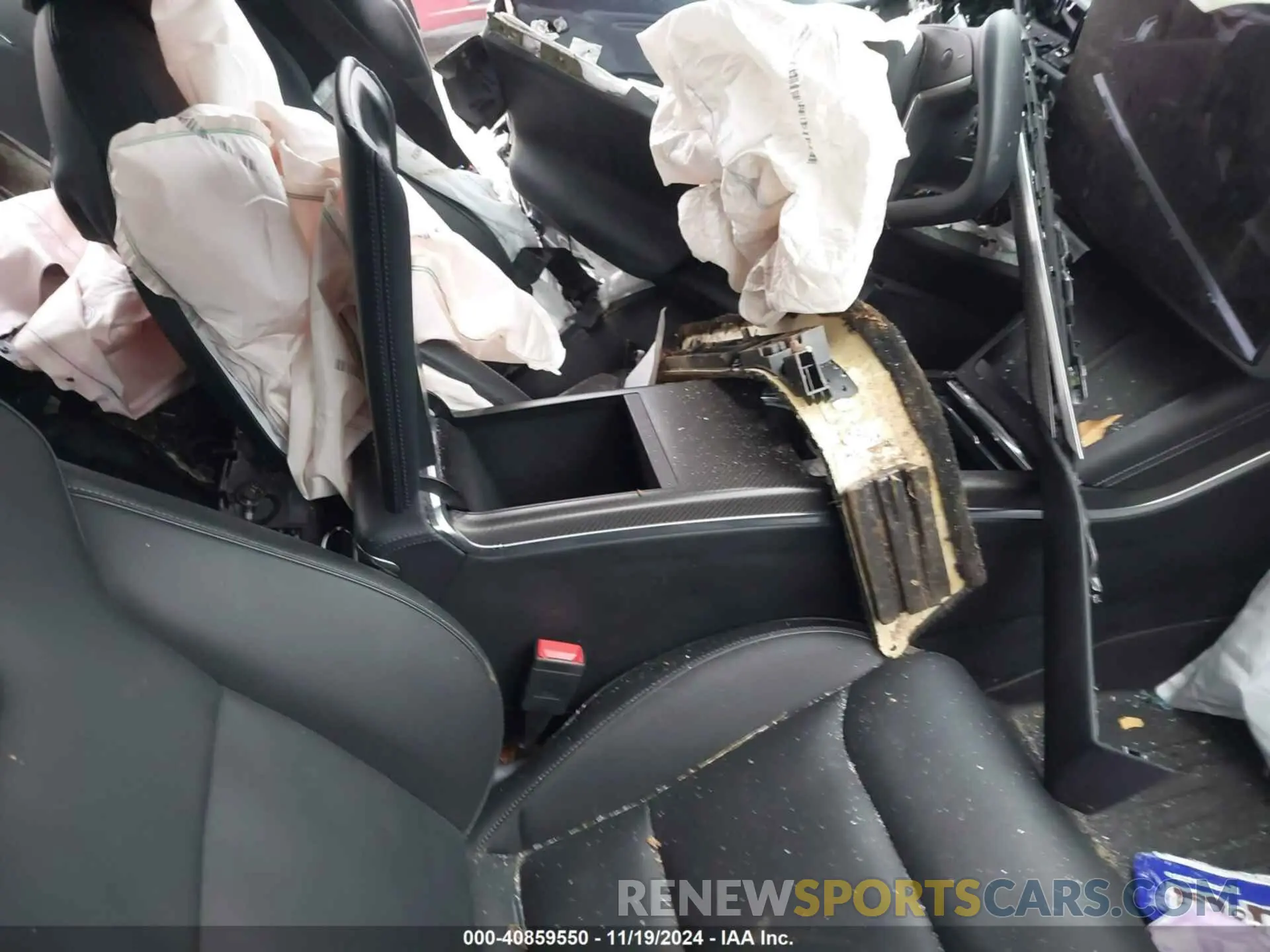 5 Photograph of a damaged car 5YJSA1E68PF499134 TESLA MODEL S 2023