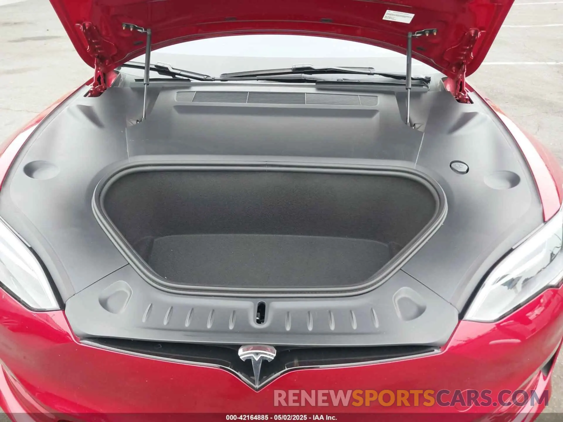 10 Photograph of a damaged car 5YJSA1E69PF510559 TESLA MODEL S 2023
