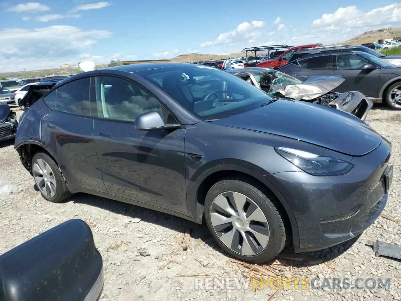 4 Photograph of a damaged car 7SAYGDEE0PF607735 TESLA MODEL S 2023