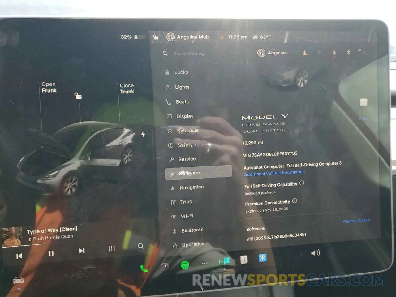 9 Photograph of a damaged car 7SAYGDEE0PF607735 TESLA MODEL S 2023