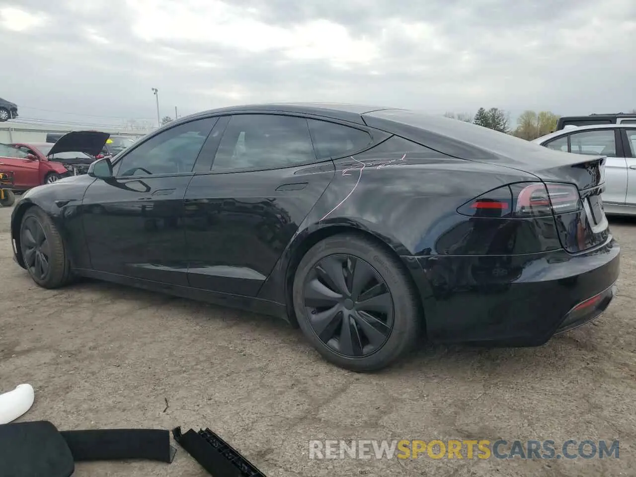 2 Photograph of a damaged car 5YJSA1E51RF533876 TESLA MODEL S 2024