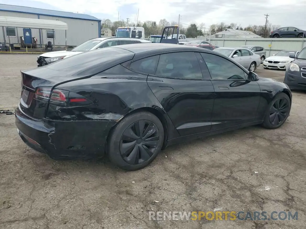 3 Photograph of a damaged car 5YJSA1E51RF533876 TESLA MODEL S 2024