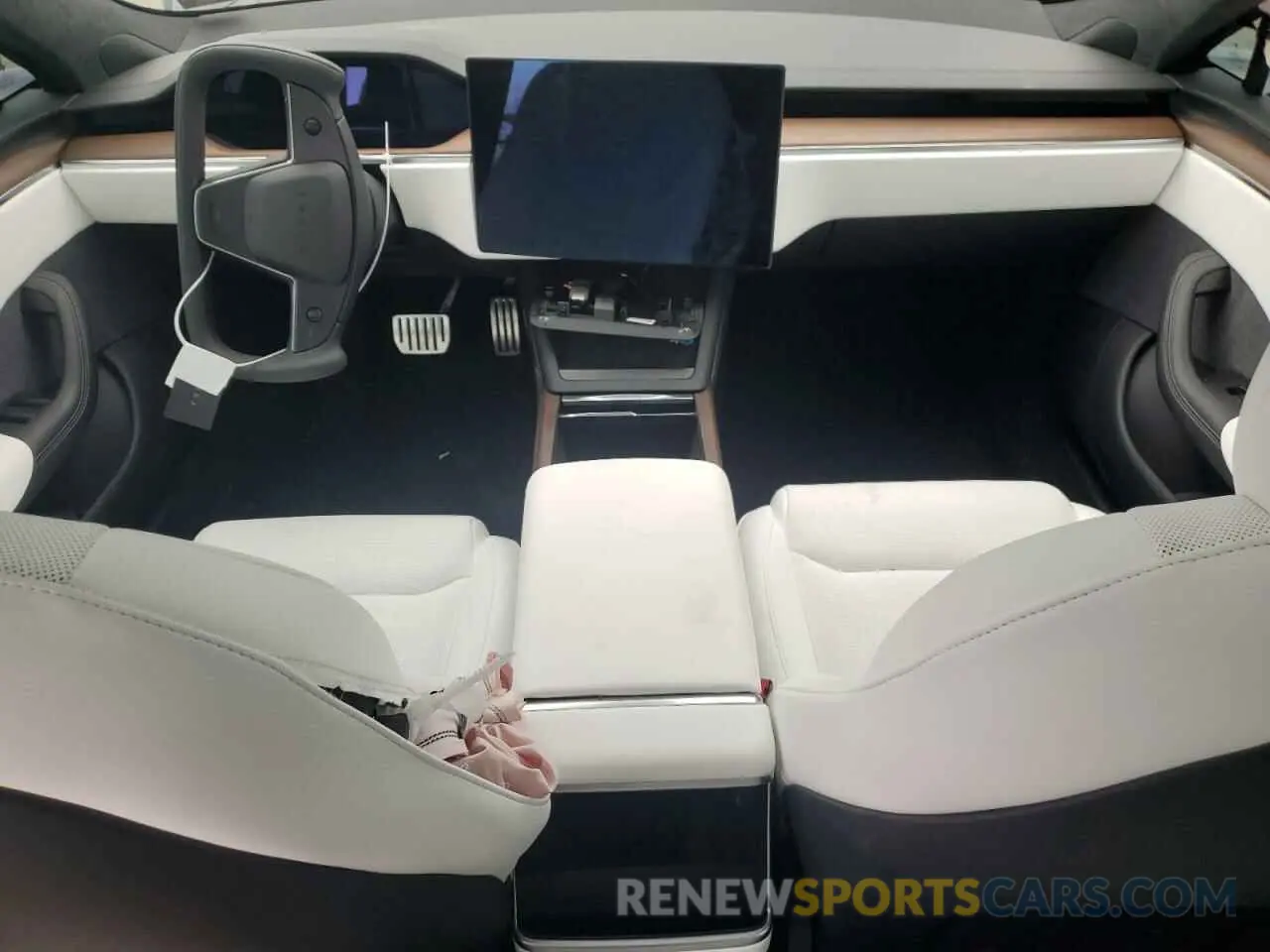 8 Photograph of a damaged car 5YJSA1E51RF533876 TESLA MODEL S 2024