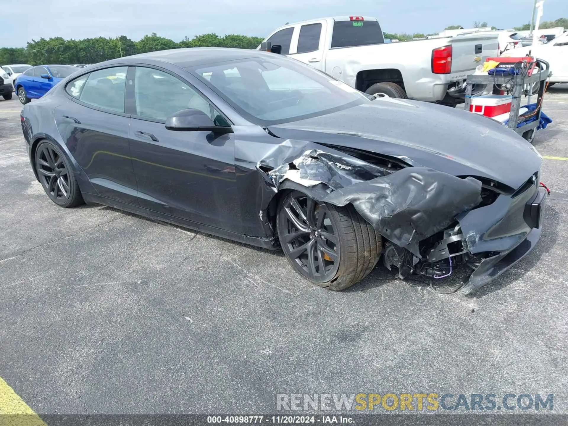 1 Photograph of a damaged car 5YJSA1E52RF543512 TESLA MODEL S 2024
