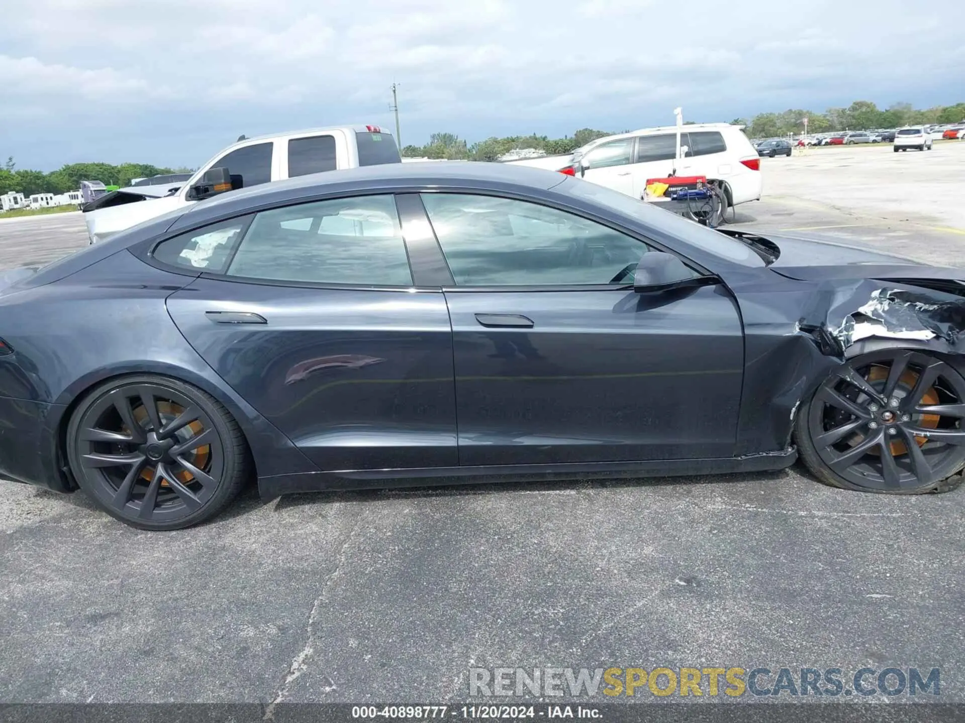 13 Photograph of a damaged car 5YJSA1E52RF543512 TESLA MODEL S 2024