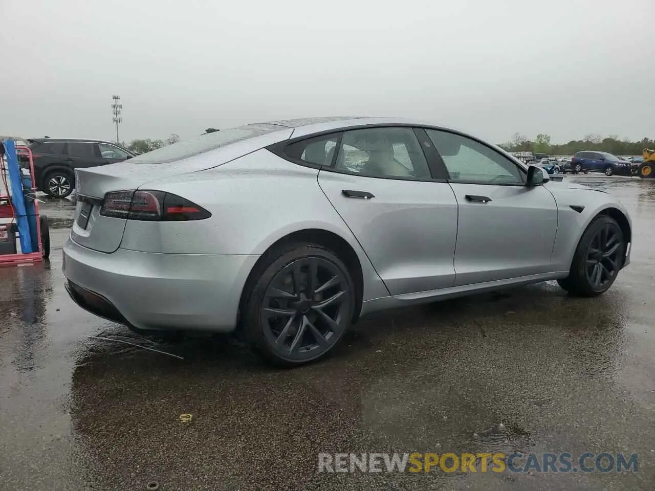 3 Photograph of a damaged car 5YJSA1E53RF542174 TESLA MODEL S 2024