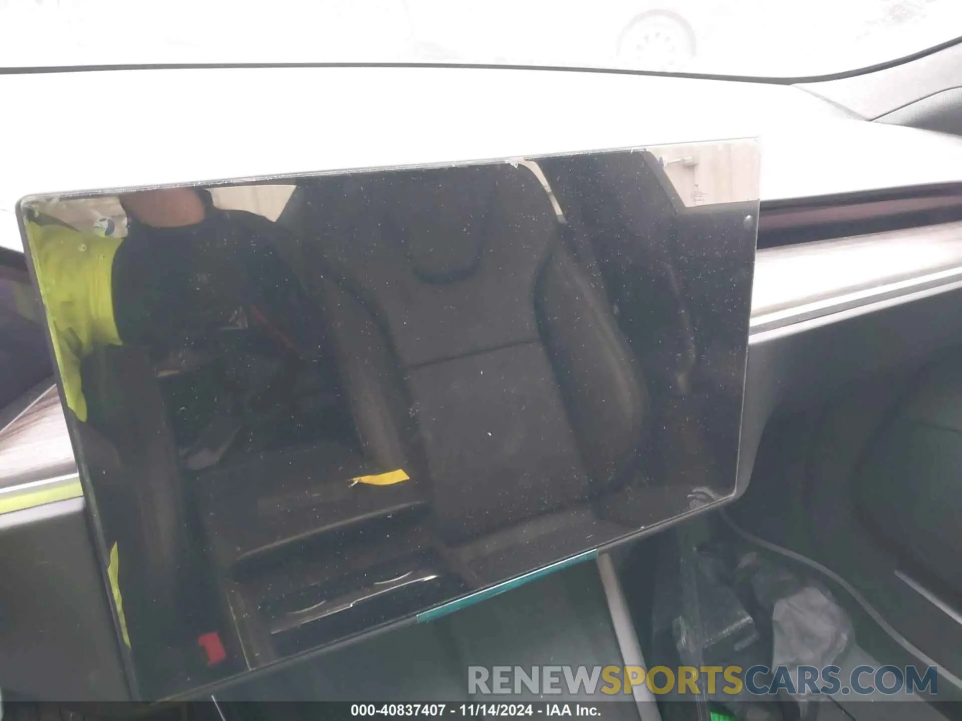 17 Photograph of a damaged car 5YJSA1E55RF535968 TESLA MODEL S 2024