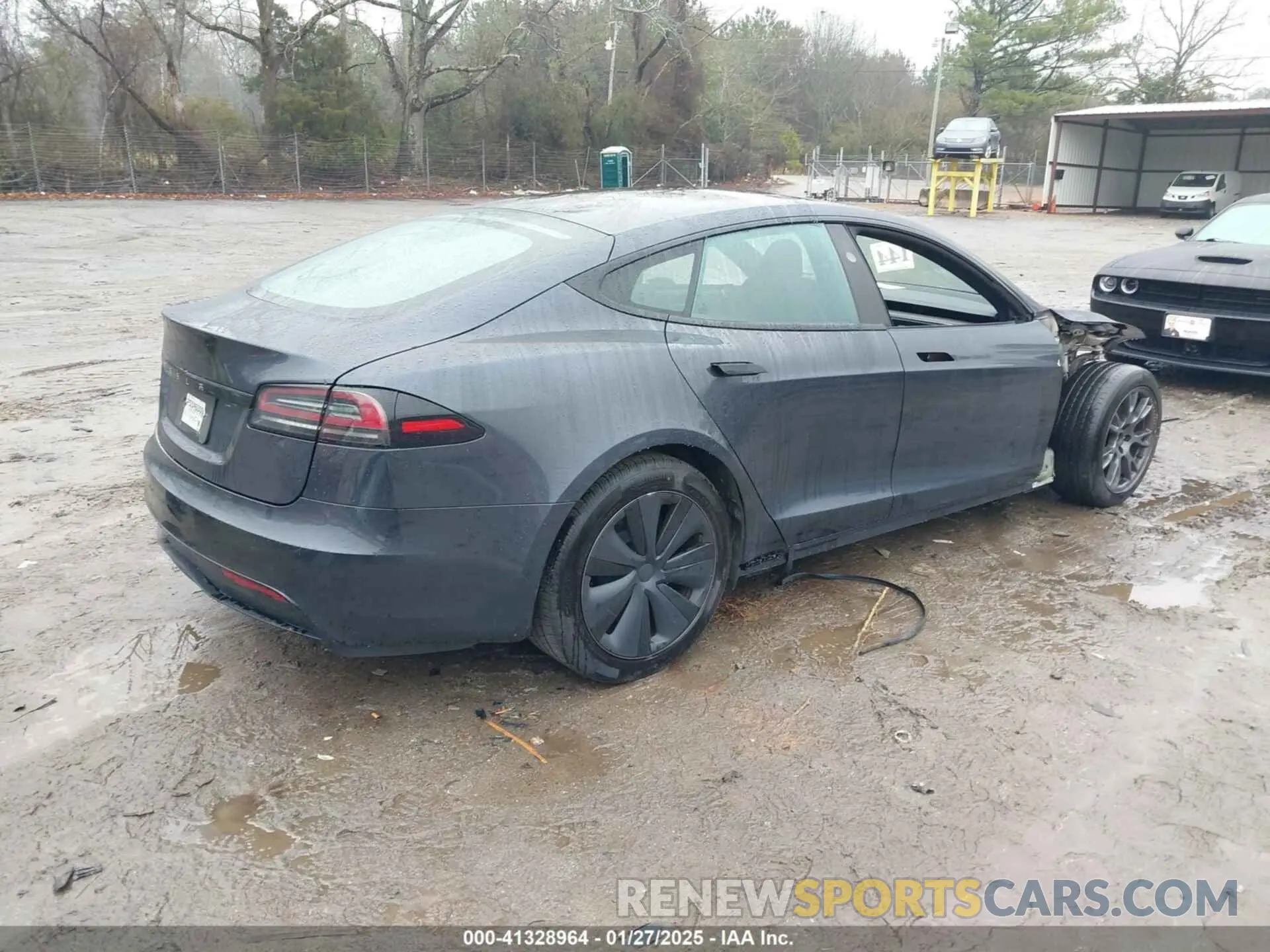 4 Photograph of a damaged car 5YJSA1E55RF537803 TESLA MODEL S 2024