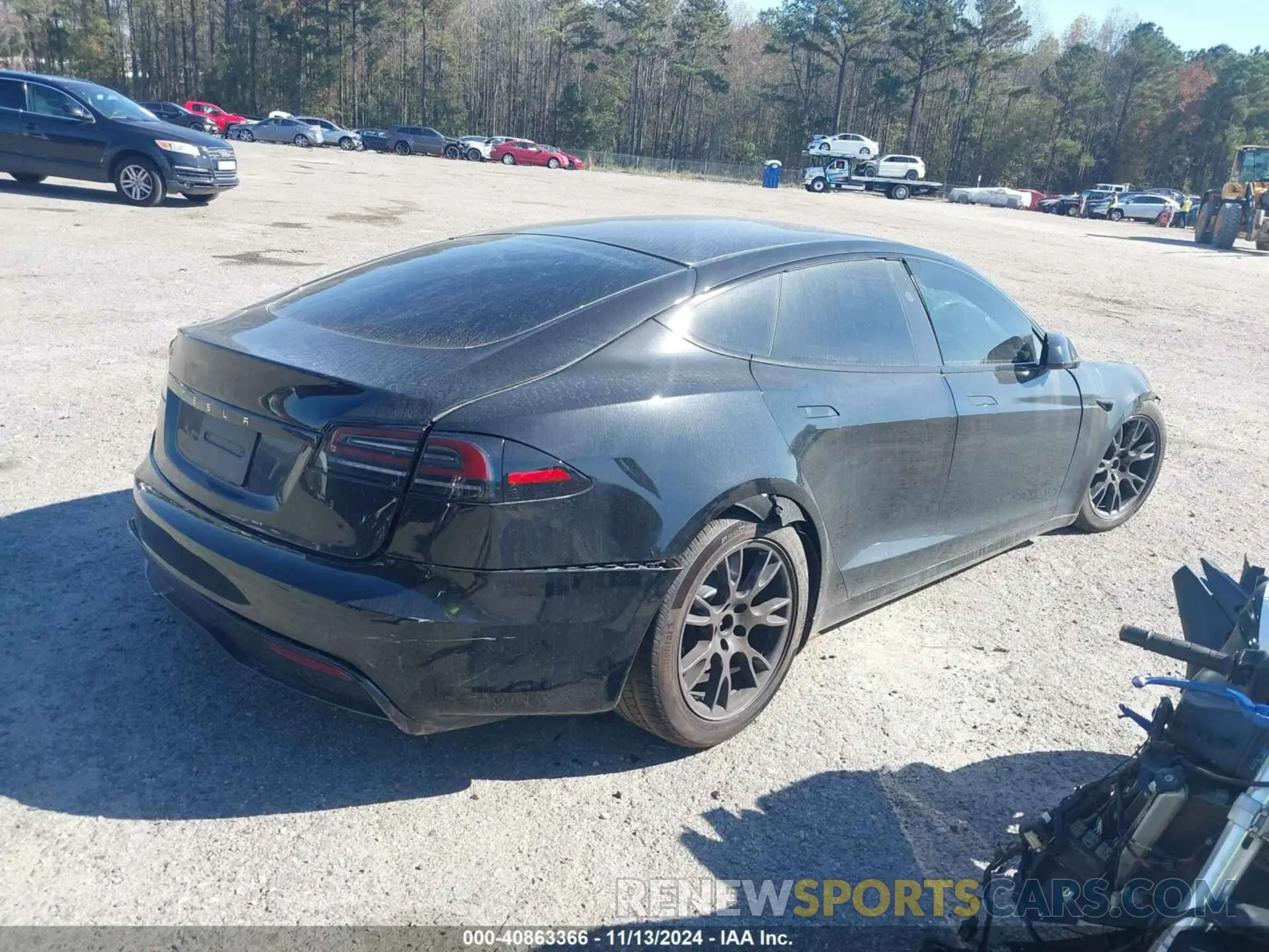 4 Photograph of a damaged car 5YJSA1E56RF536496 TESLA MODEL S 2024