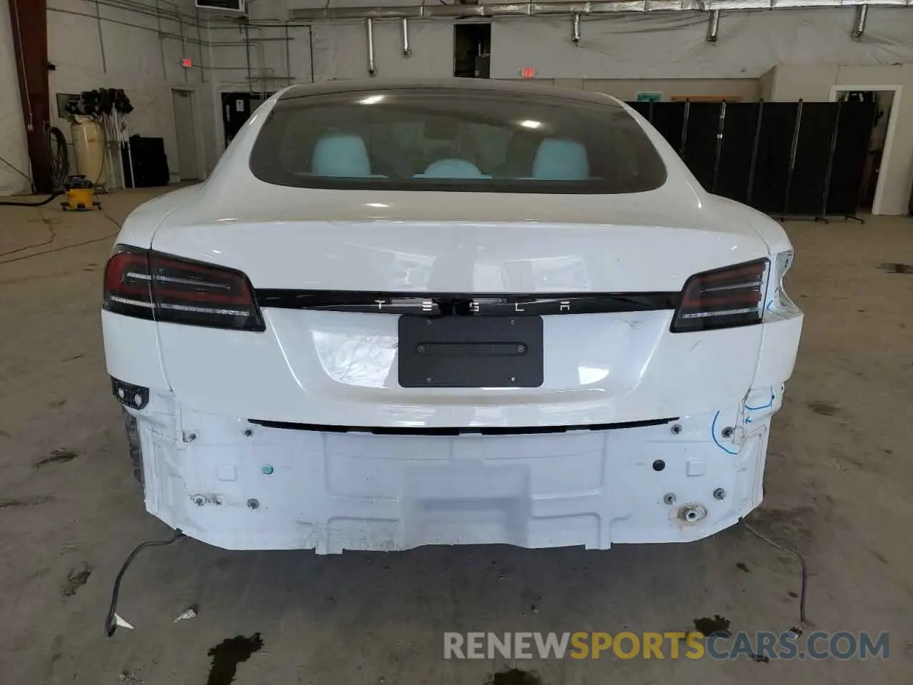 6 Photograph of a damaged car 5YJSA1E56RF538488 TESLA MODEL S 2024