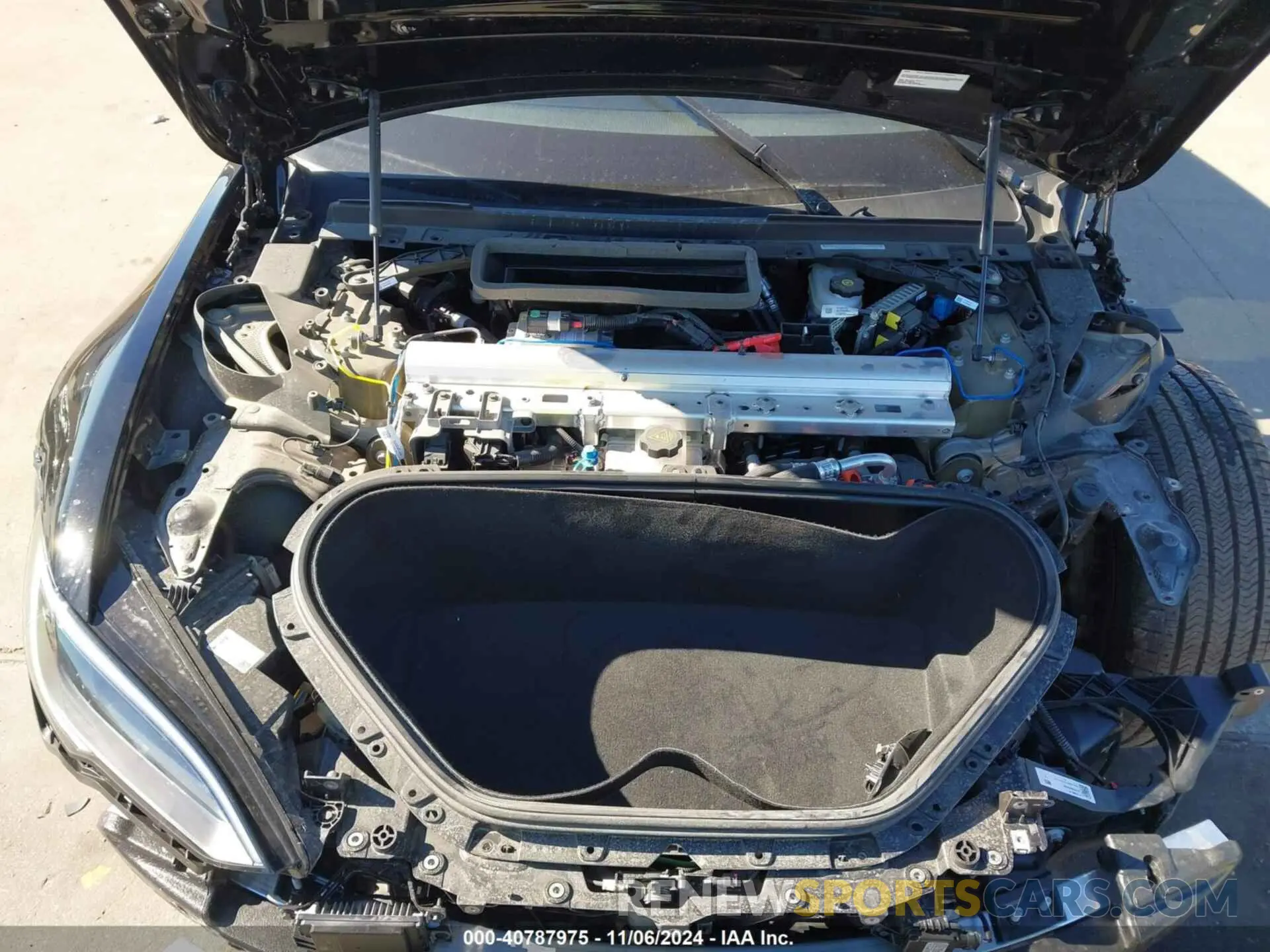 10 Photograph of a damaged car 5YJSA1E57RF536538 TESLA MODEL S 2024