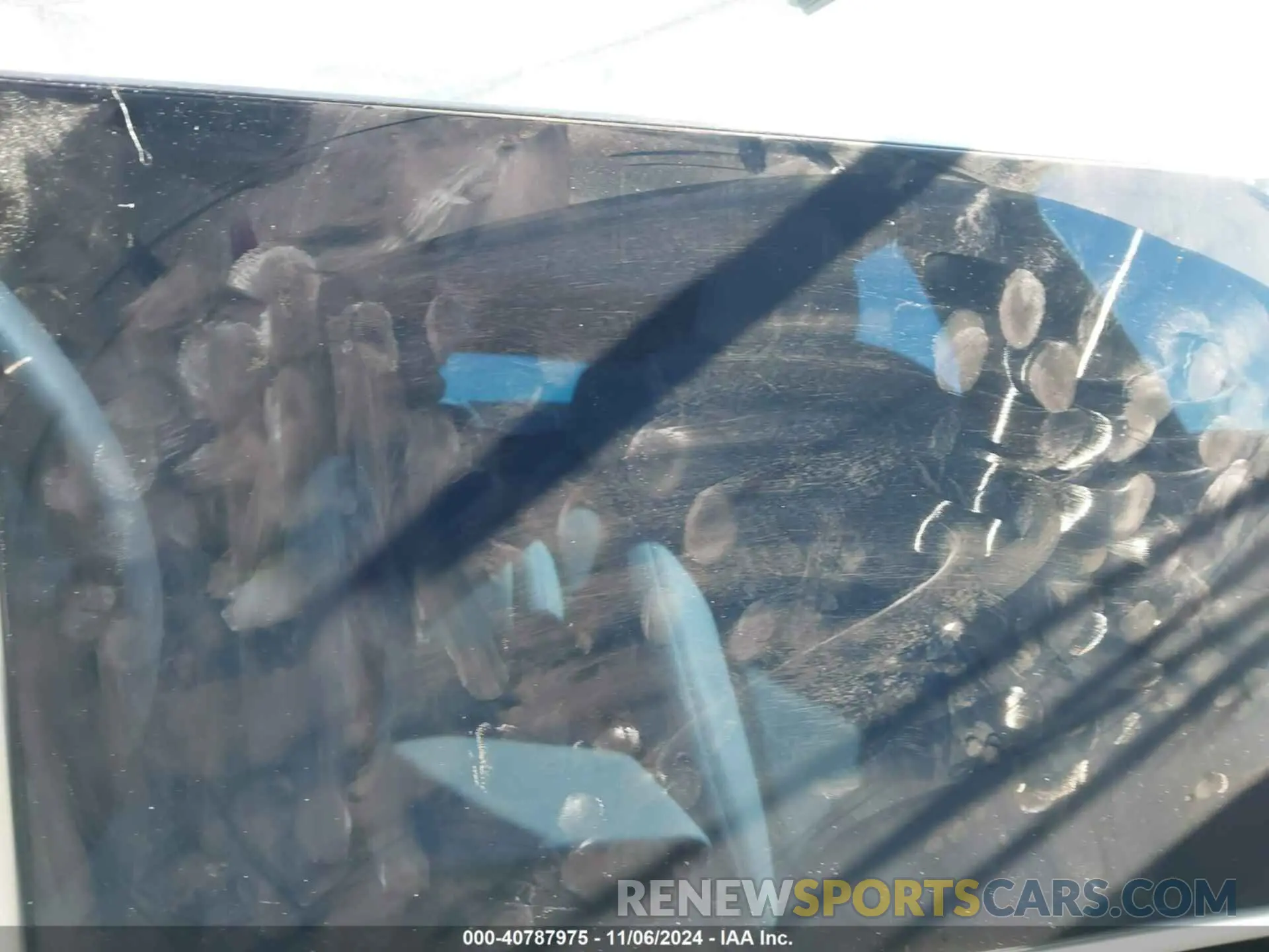 18 Photograph of a damaged car 5YJSA1E57RF536538 TESLA MODEL S 2024