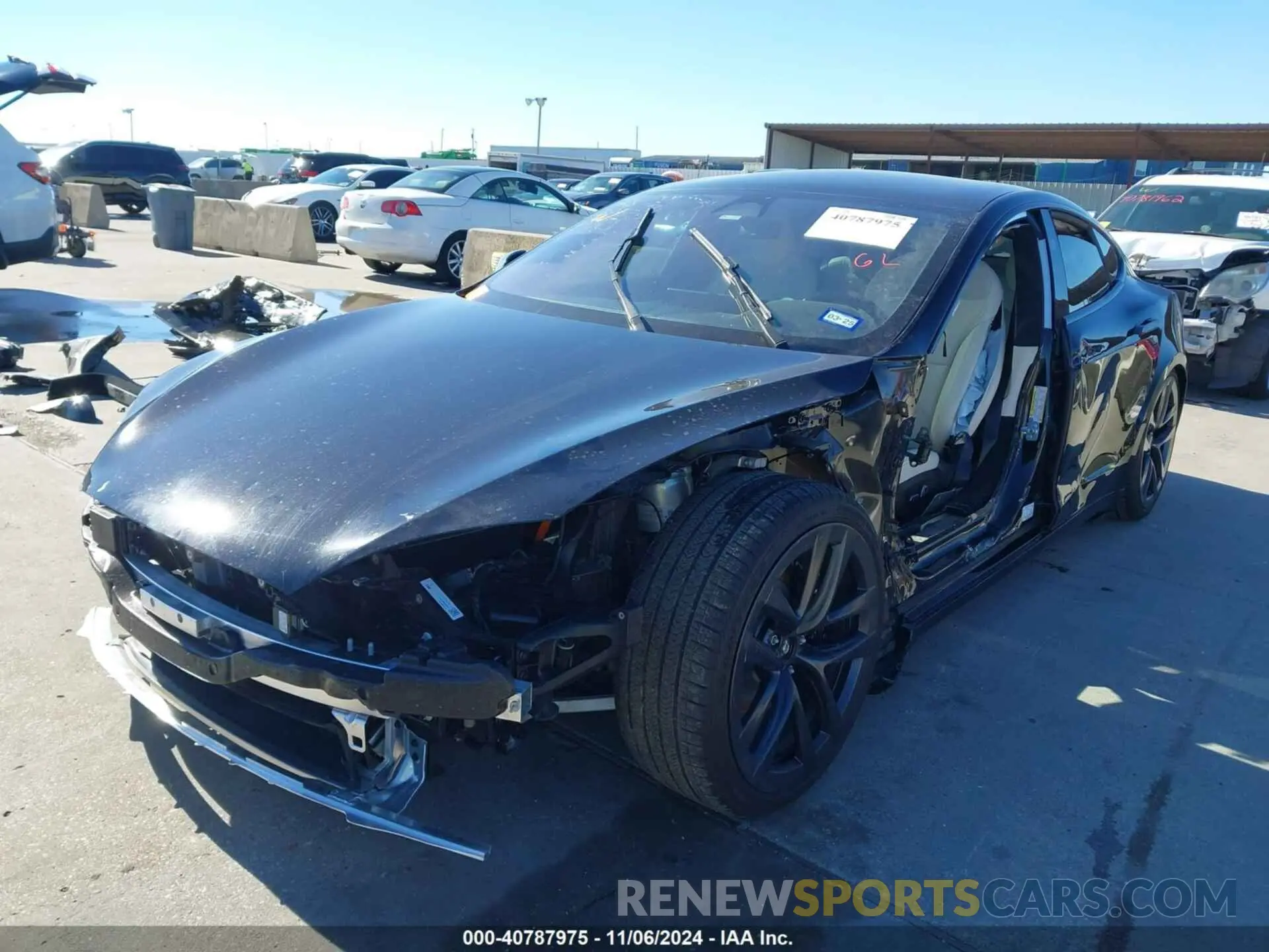 2 Photograph of a damaged car 5YJSA1E57RF536538 TESLA MODEL S 2024