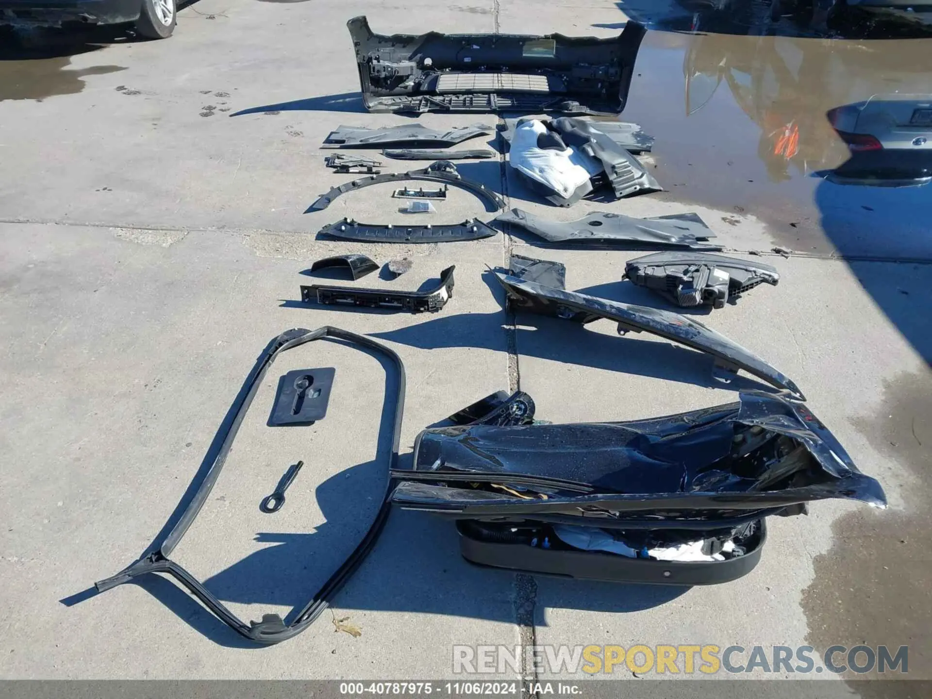 21 Photograph of a damaged car 5YJSA1E57RF536538 TESLA MODEL S 2024