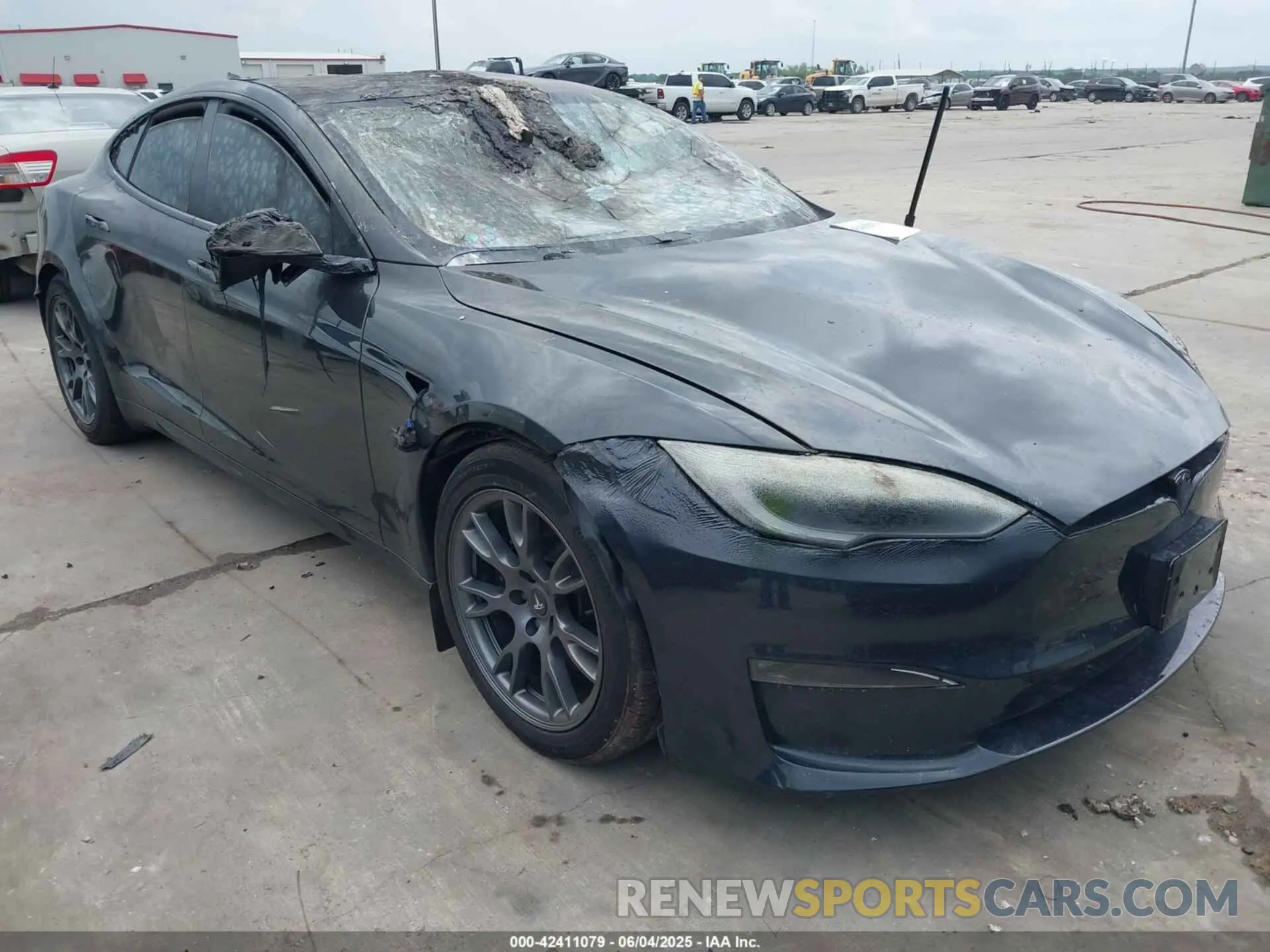 1 Photograph of a damaged car 5YJSA1E58RF535852 TESLA MODEL S 2024