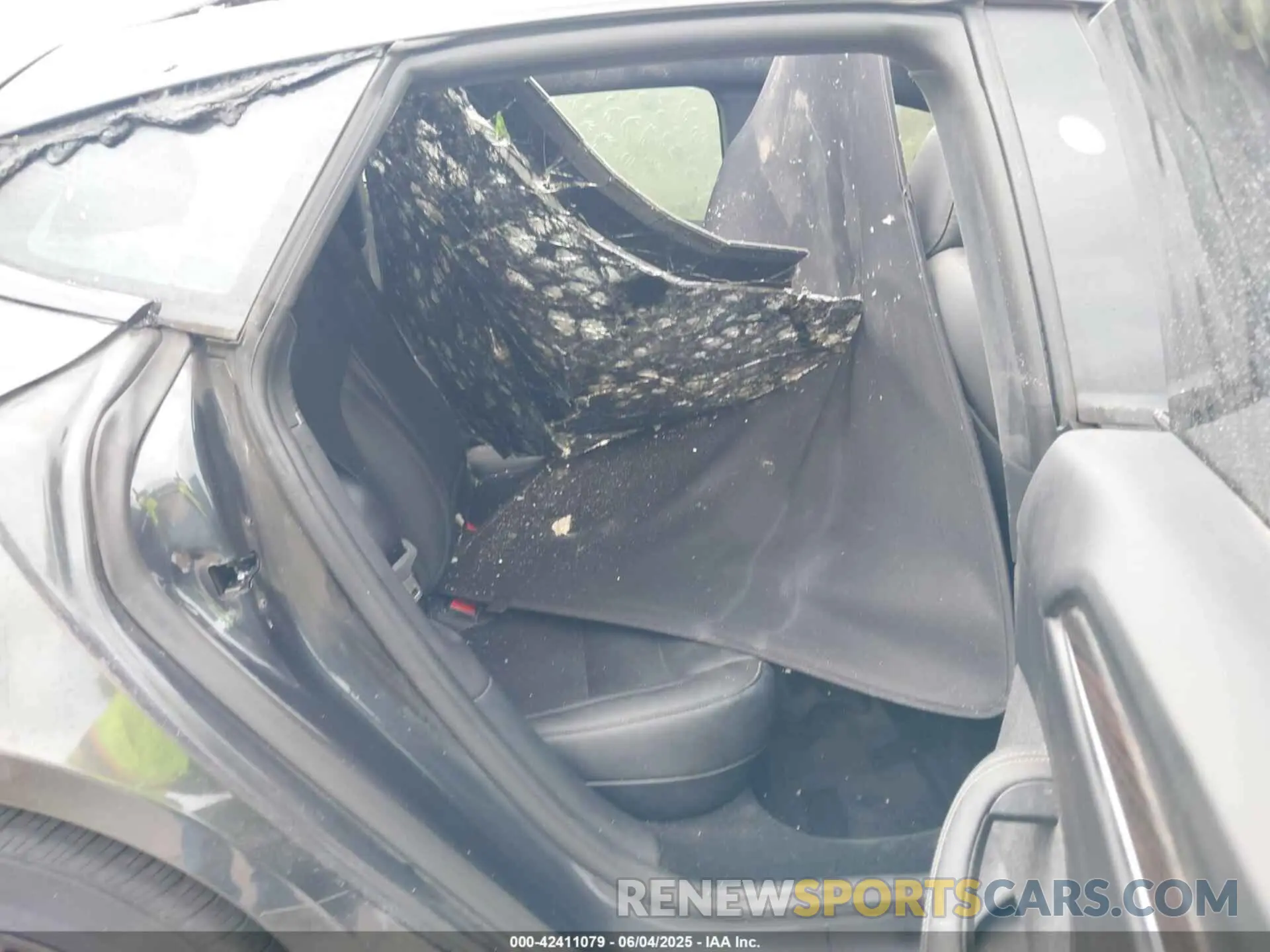 7 Photograph of a damaged car 5YJSA1E58RF535852 TESLA MODEL S 2024